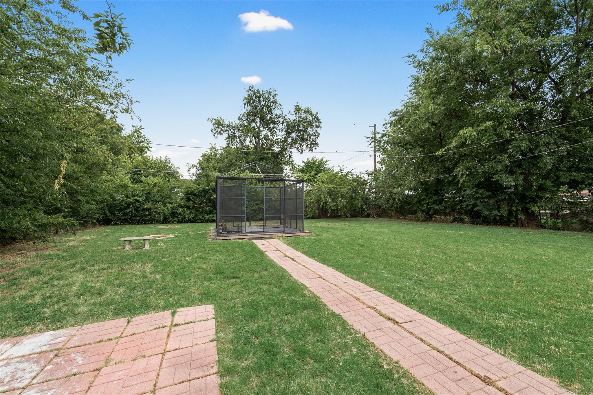 main property photo 21