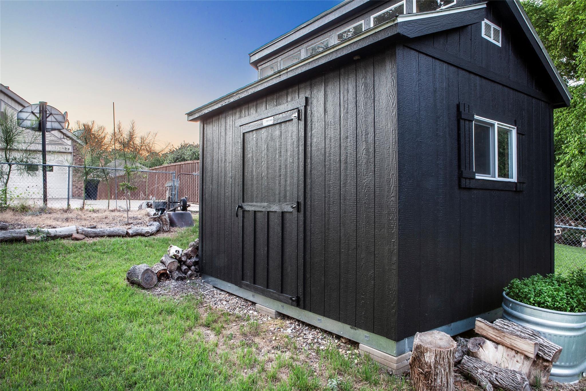 main property photo 36
