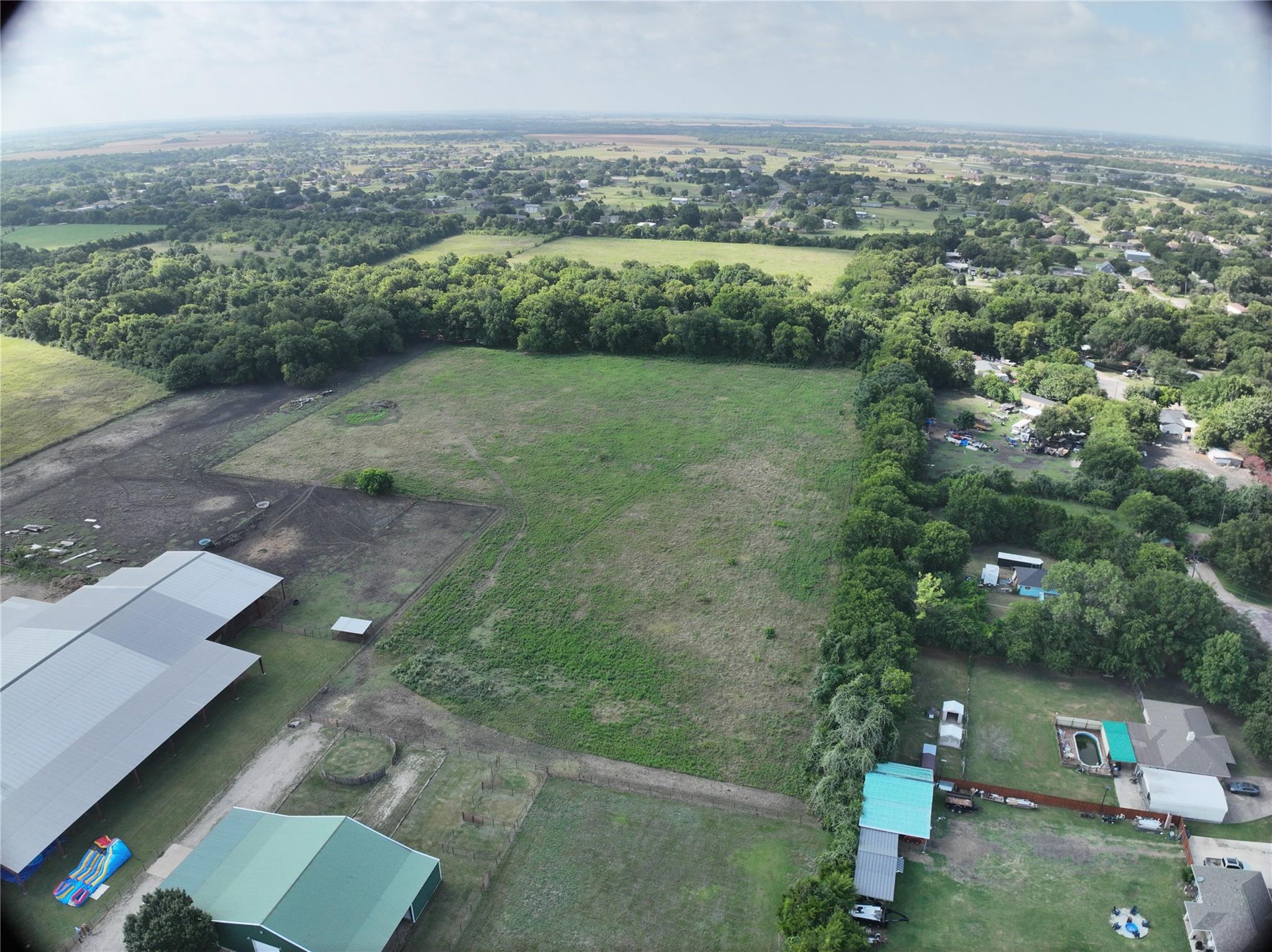 main property photo 17