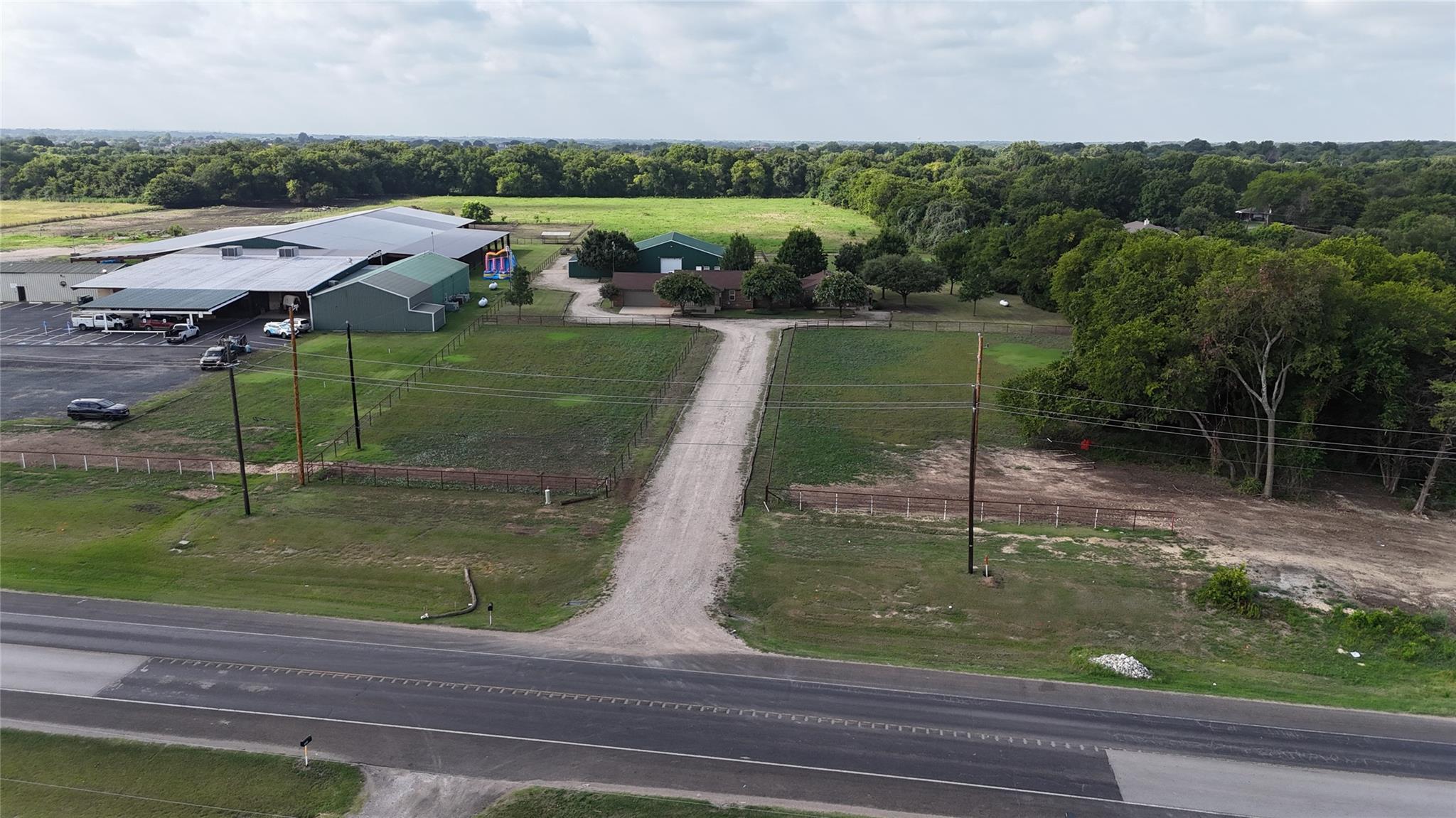 main property photo 6