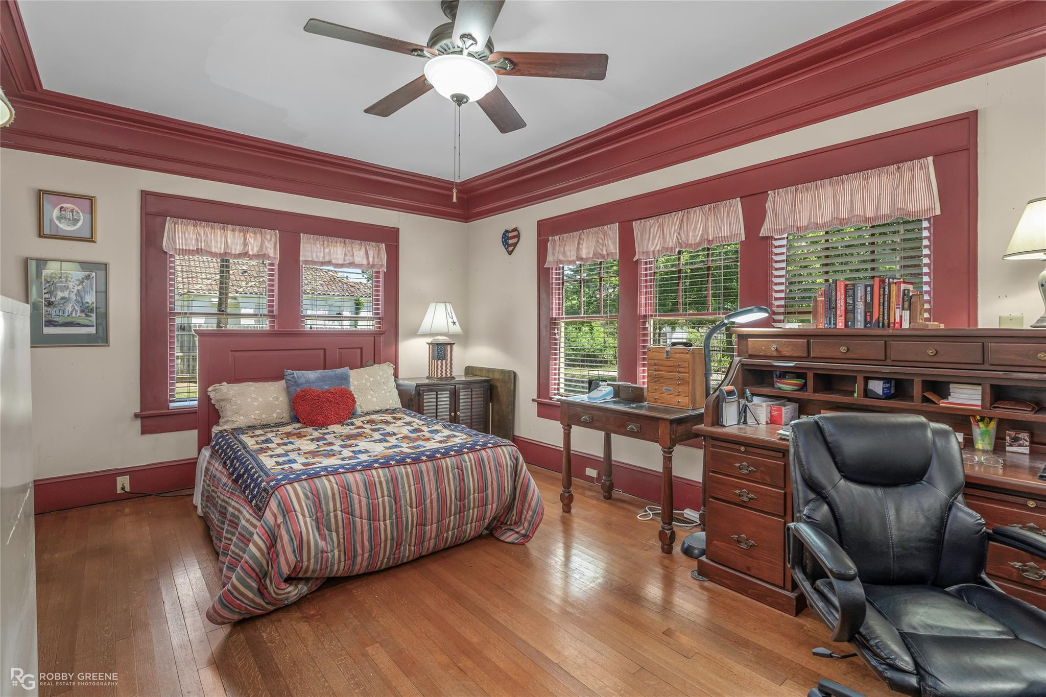 main property photo 8