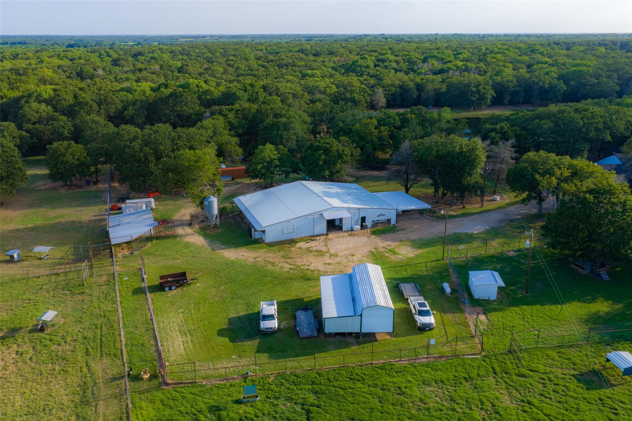 main property photo 22