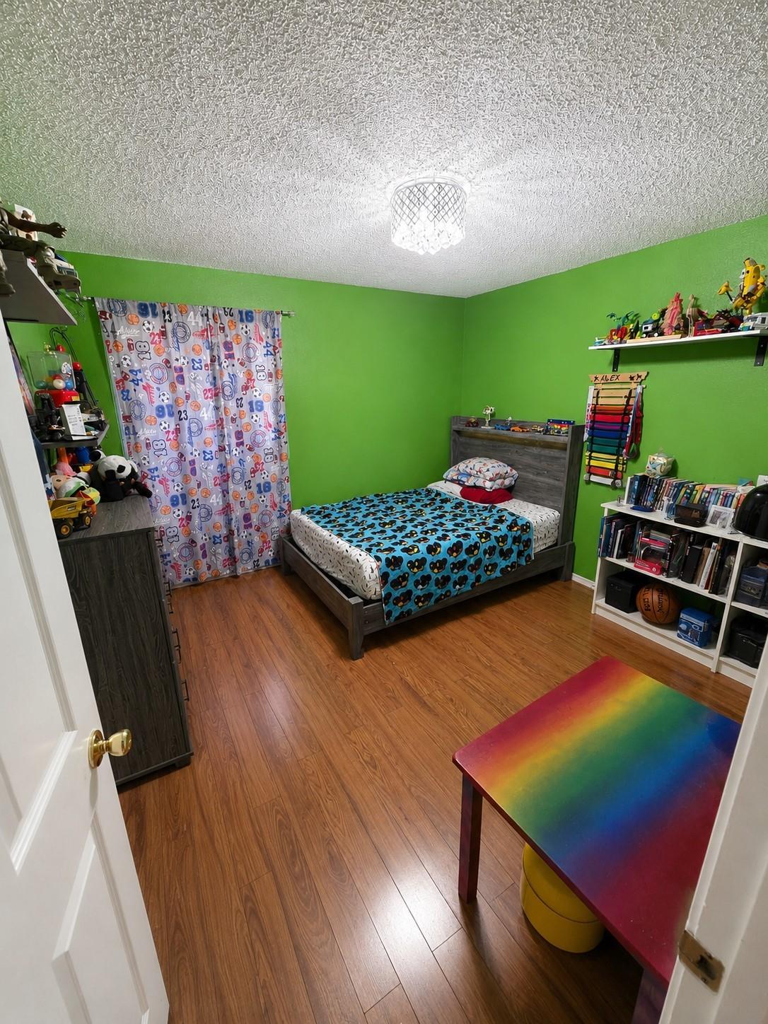 main property photo 8