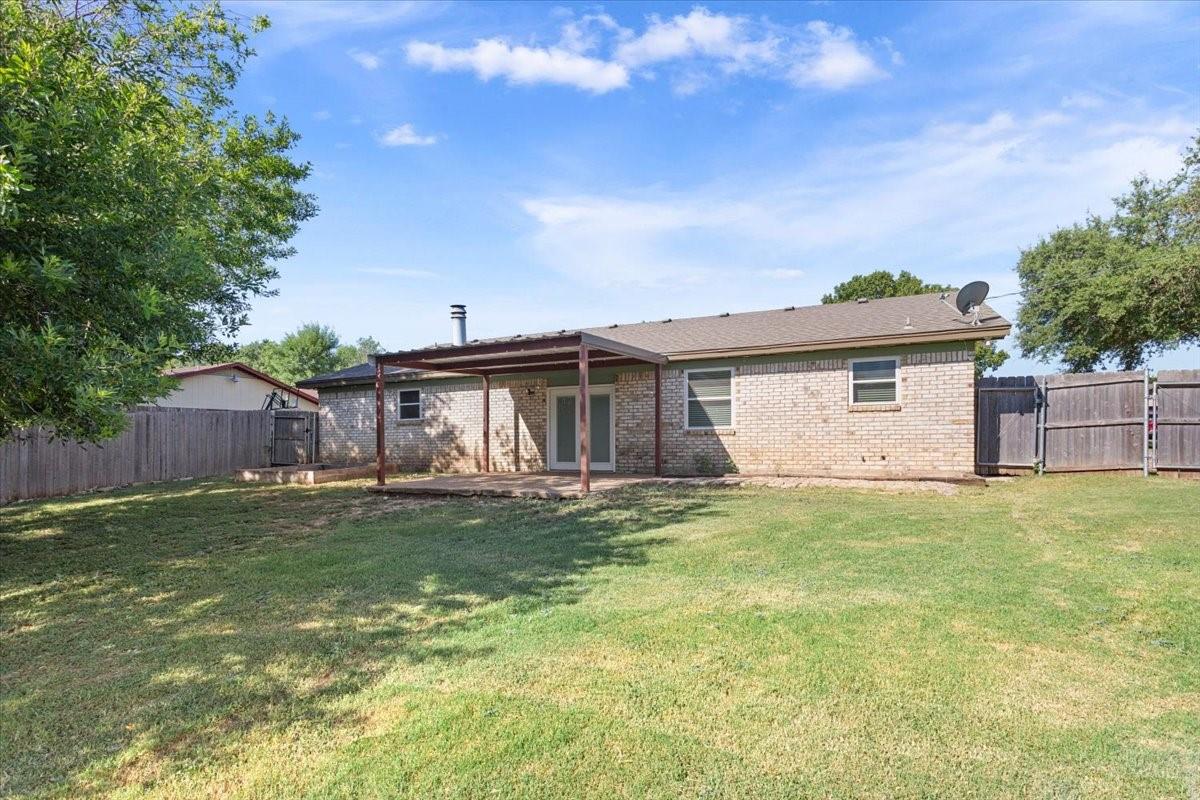 main property photo 29