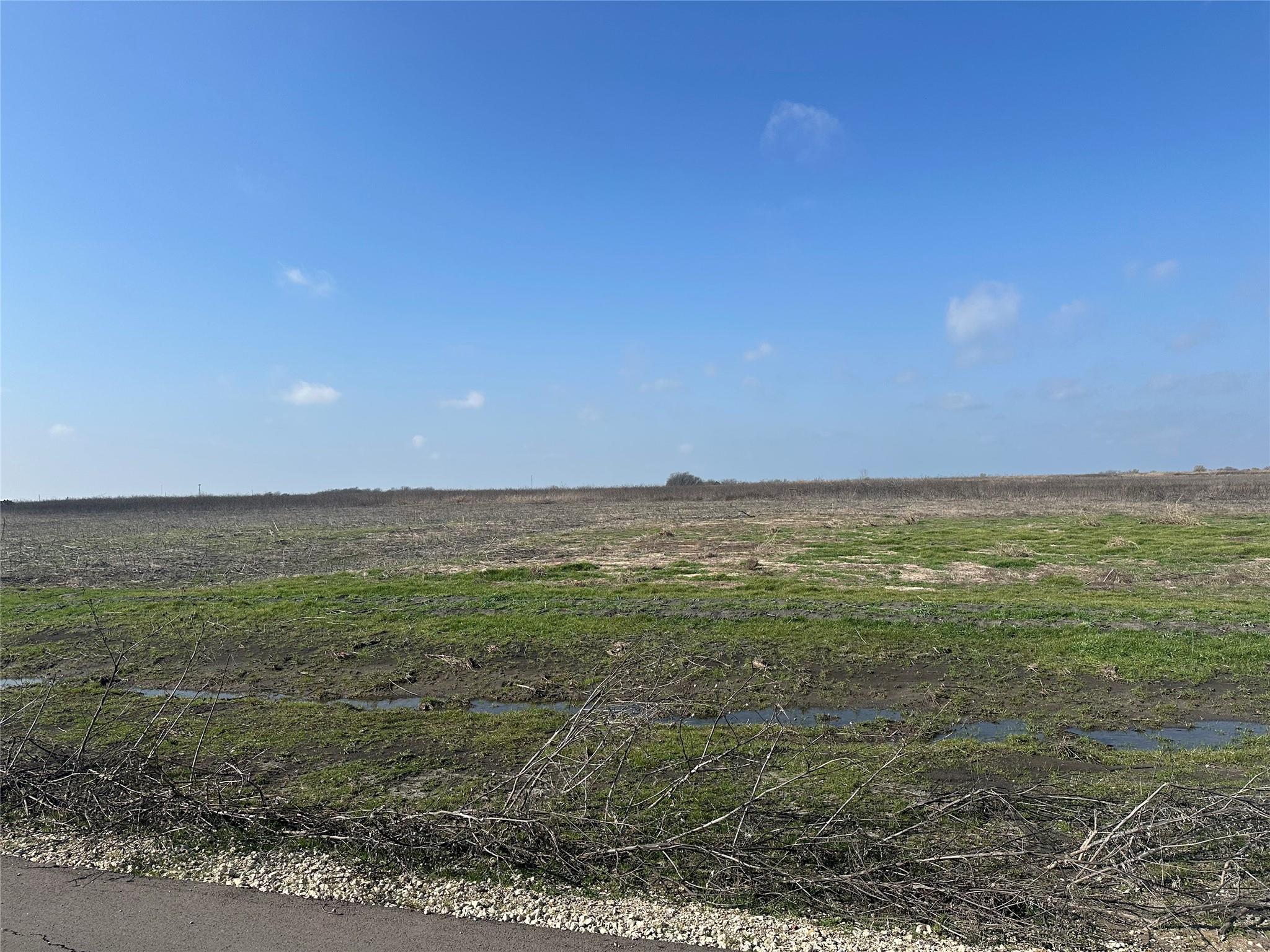 main property photo 8