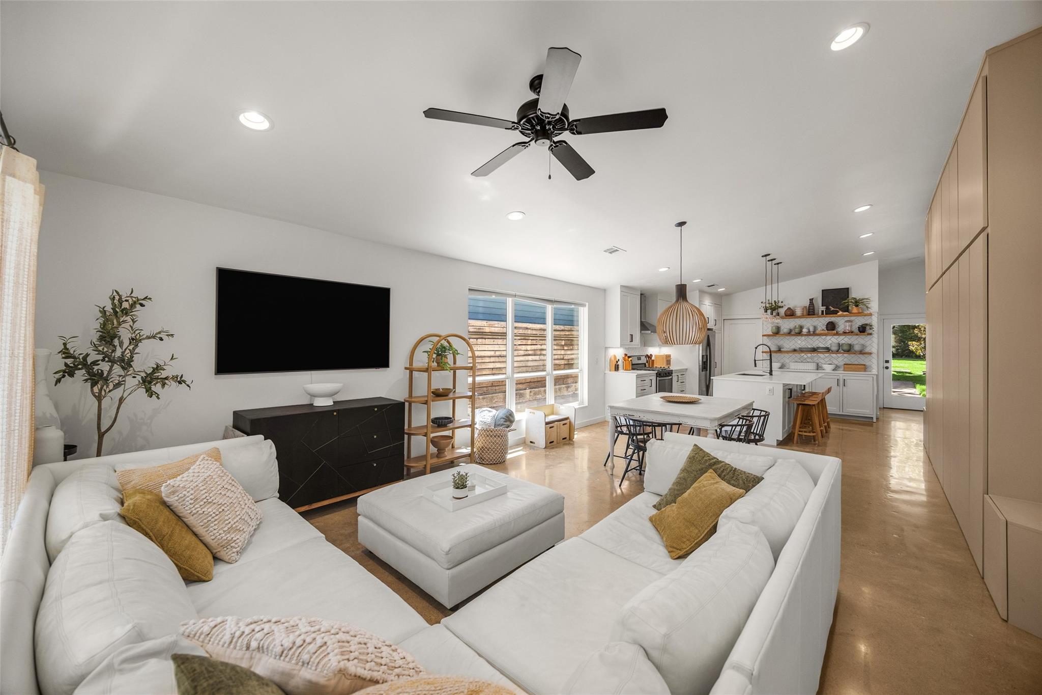 property viewer photo 1