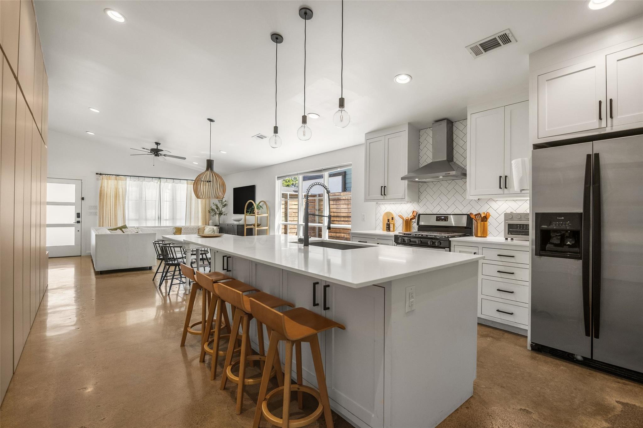 property viewer photo 6