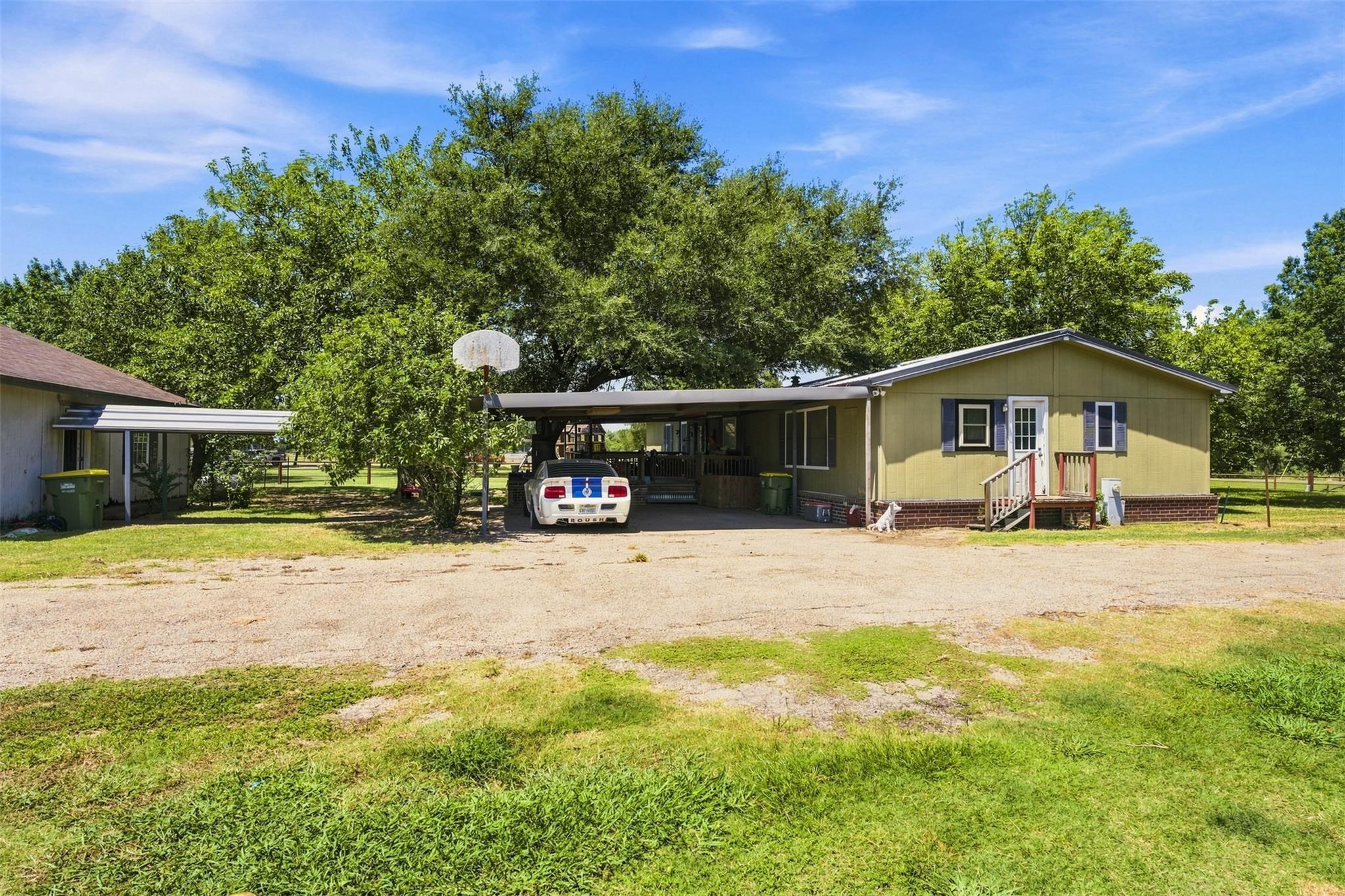 main property photo 21