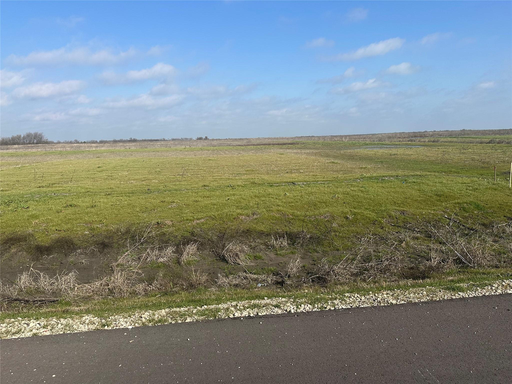 main property photo 10
