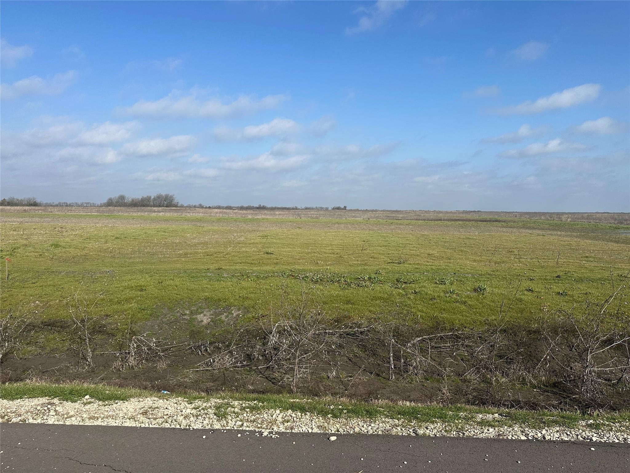 main property photo 8