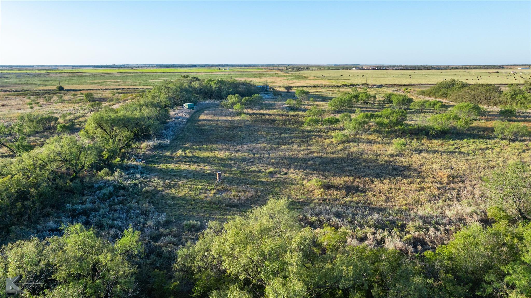 main property photo 37