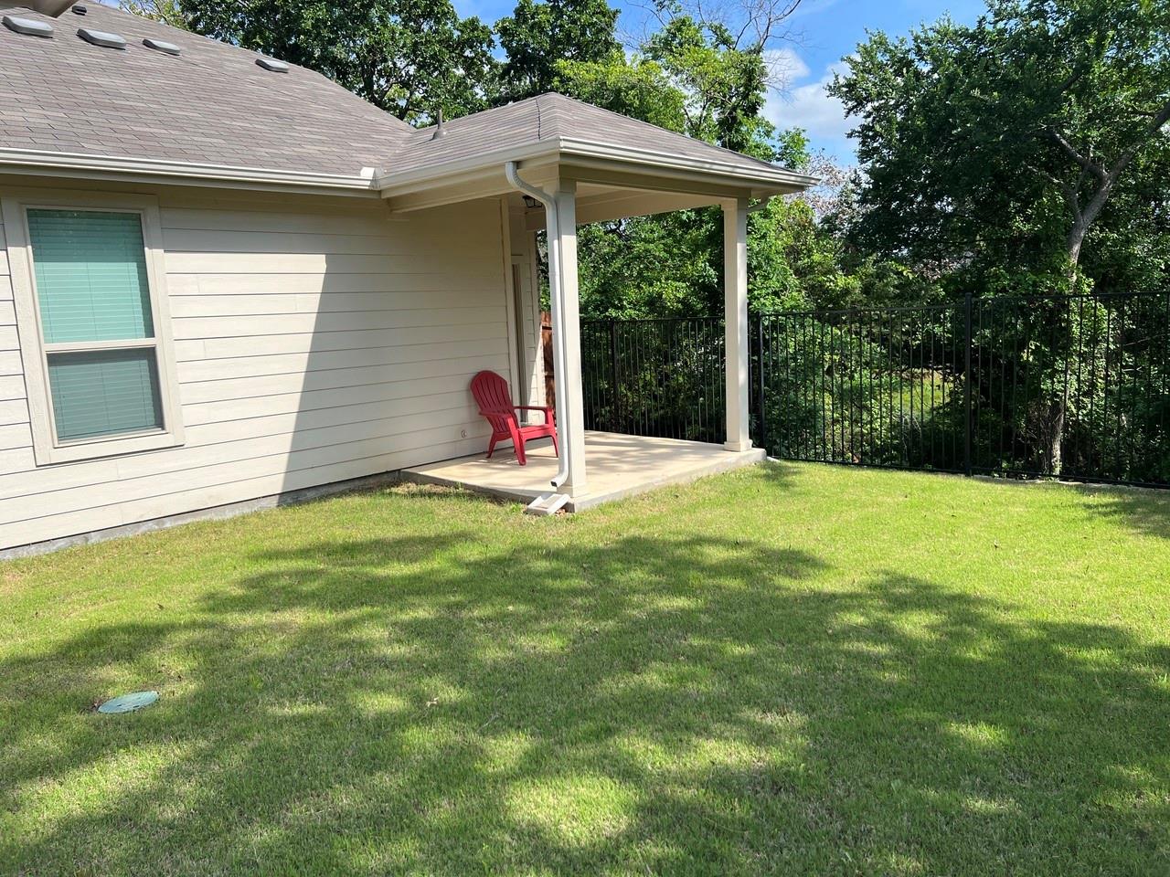 main property photo 30