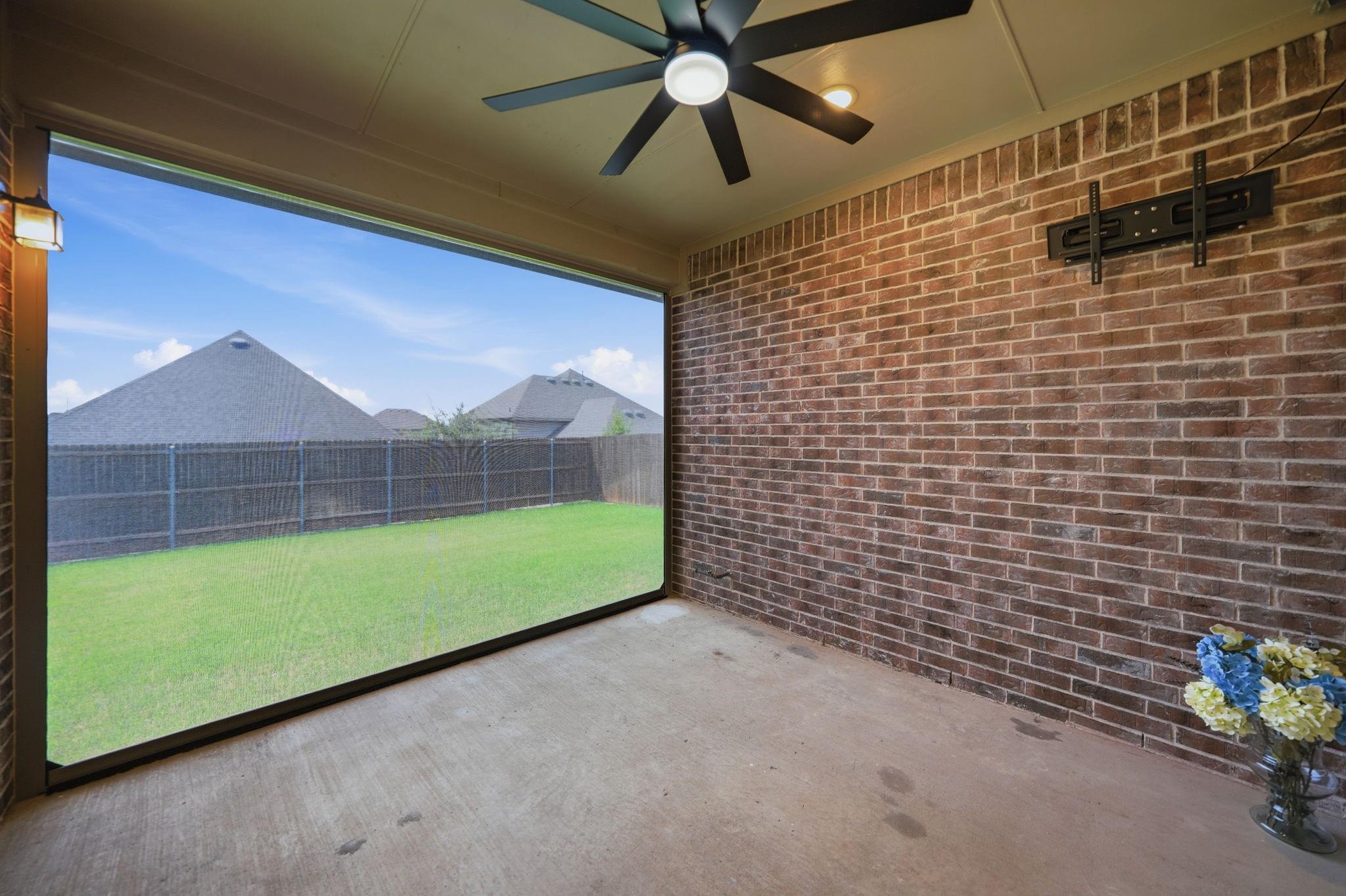 main property photo 24