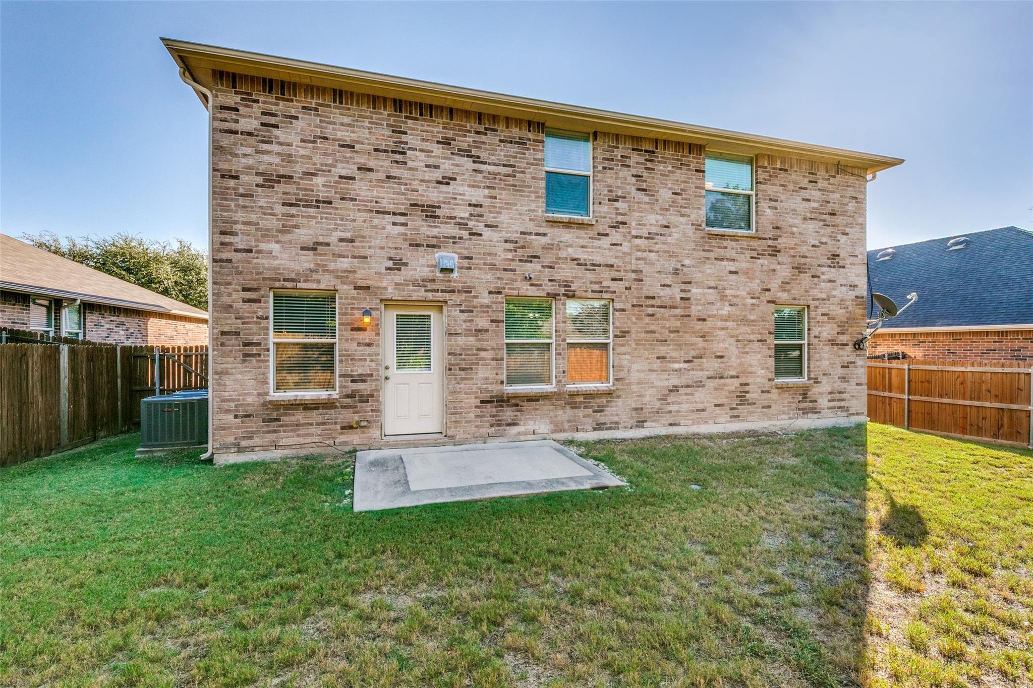 main property photo 23