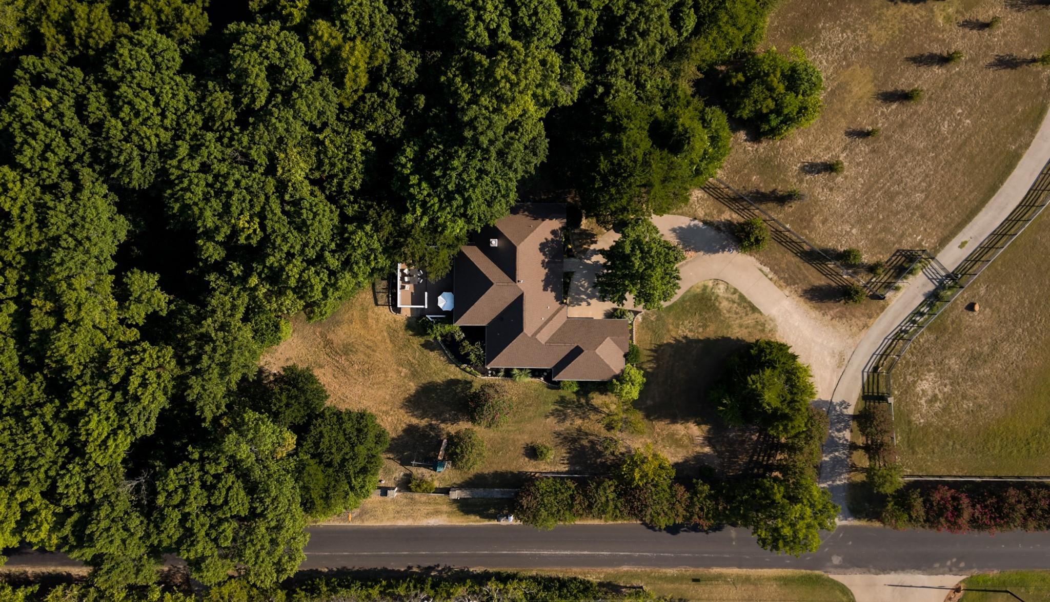 main property photo 35