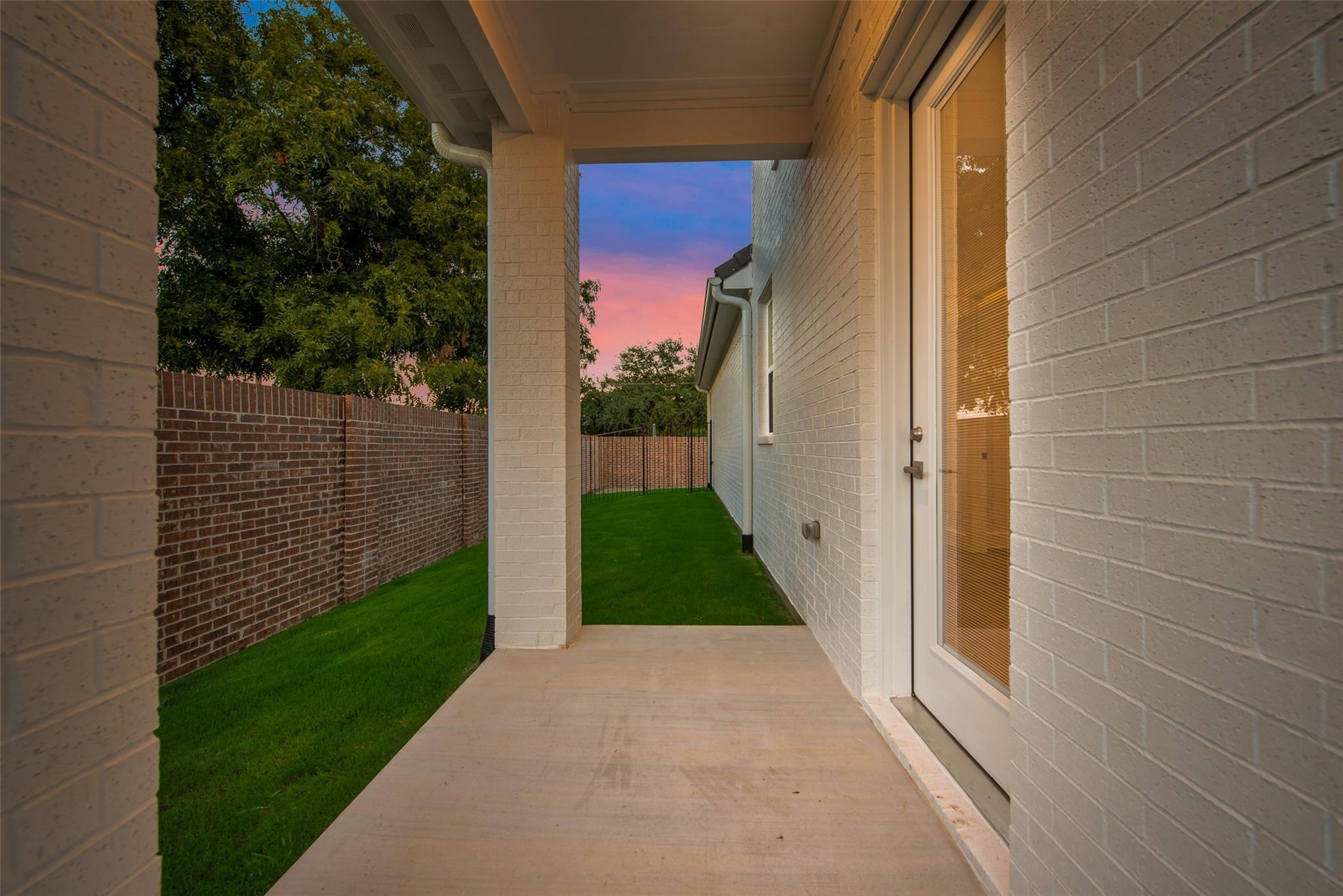 main property photo 21