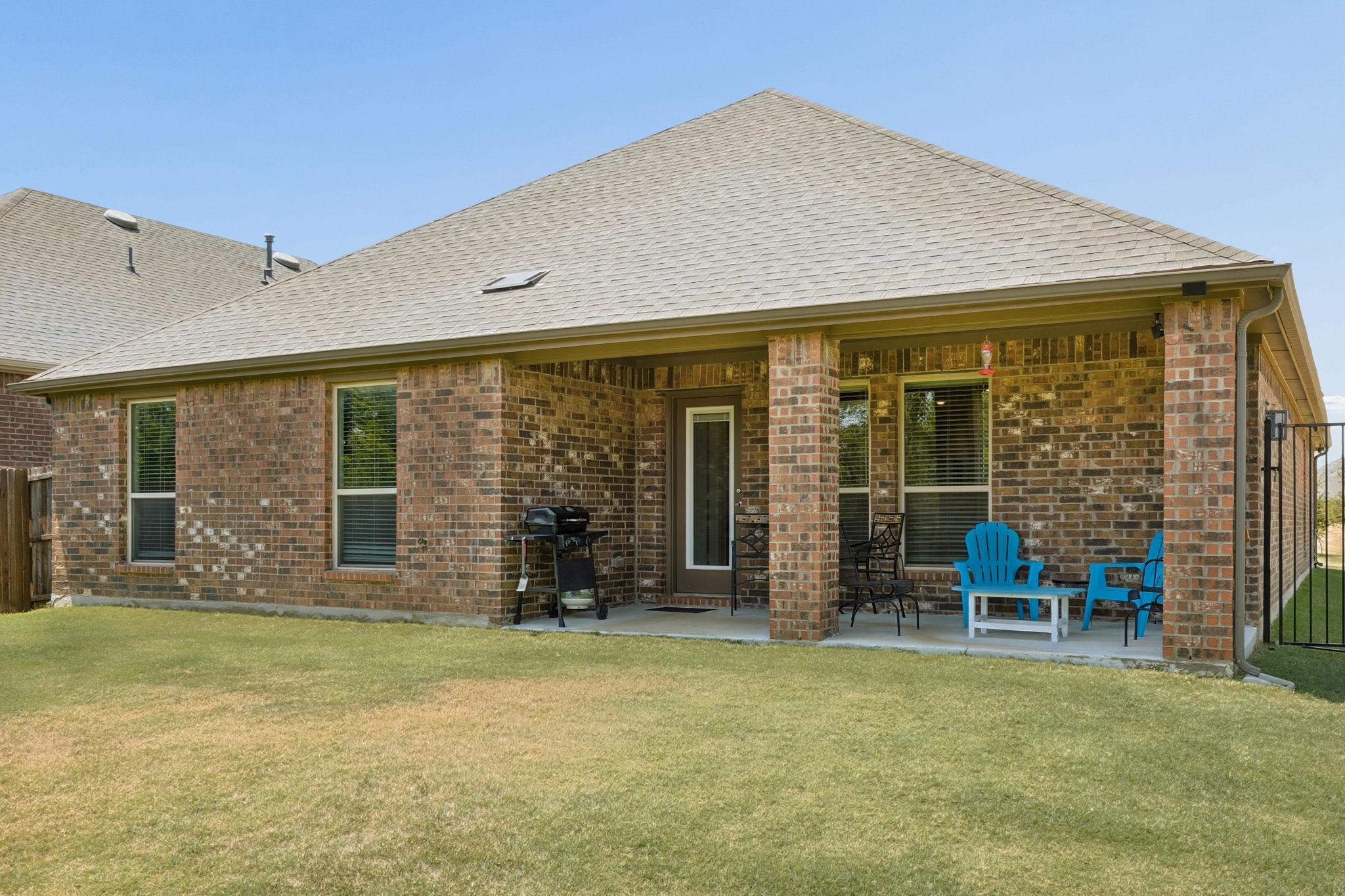 main property photo 29