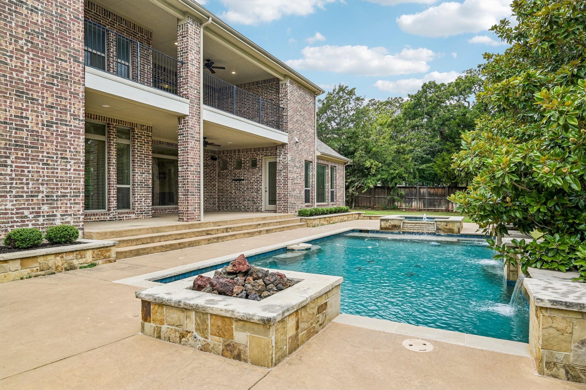 main property photo 35