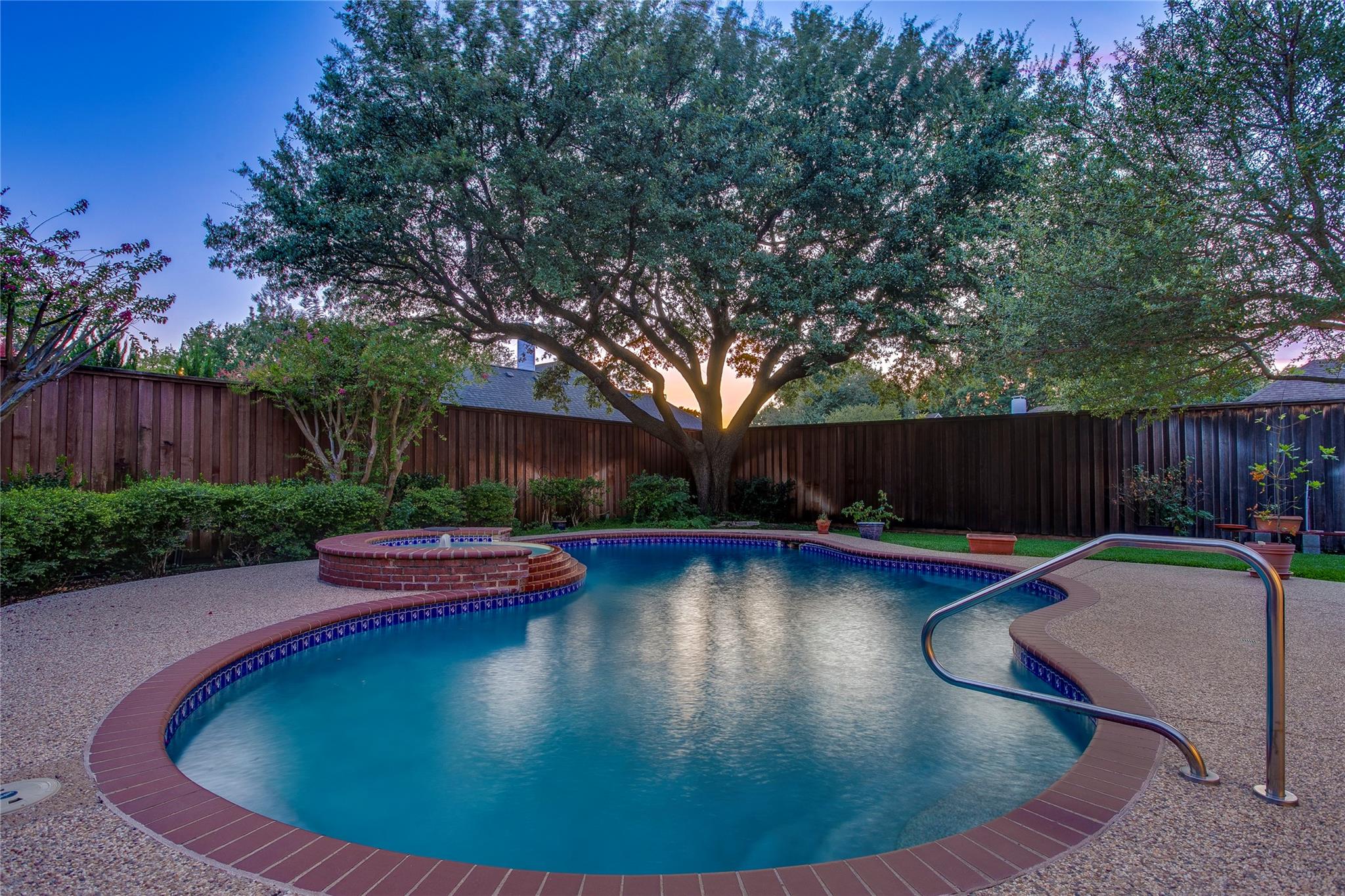 main property photo 33