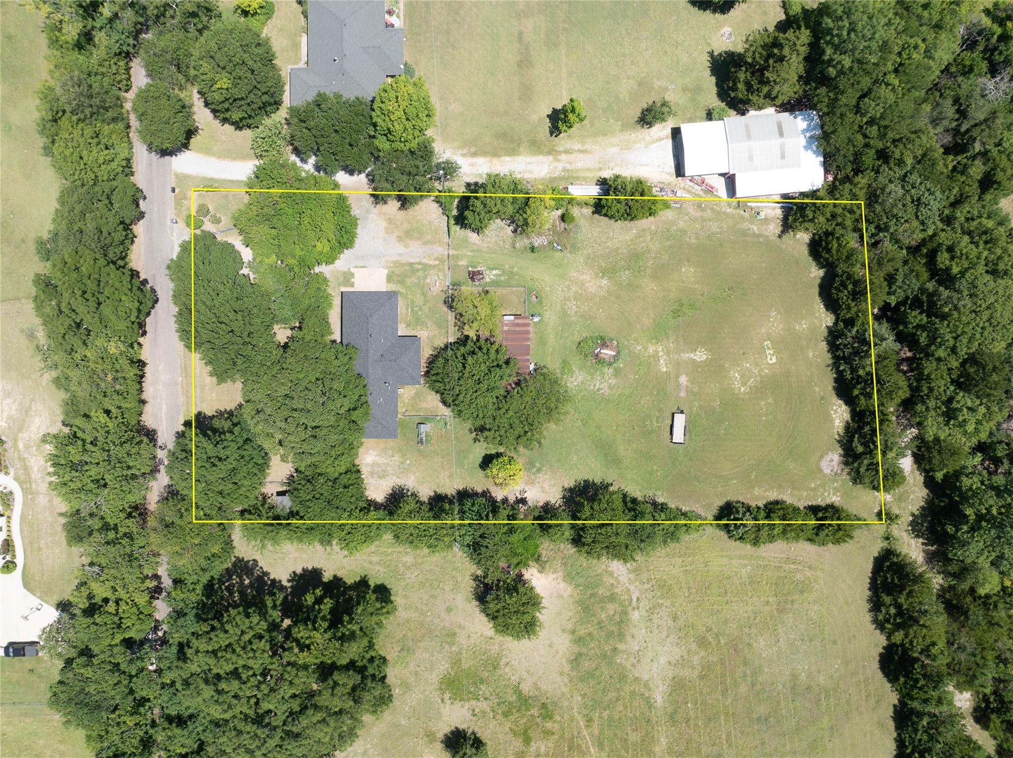 main property photo 19