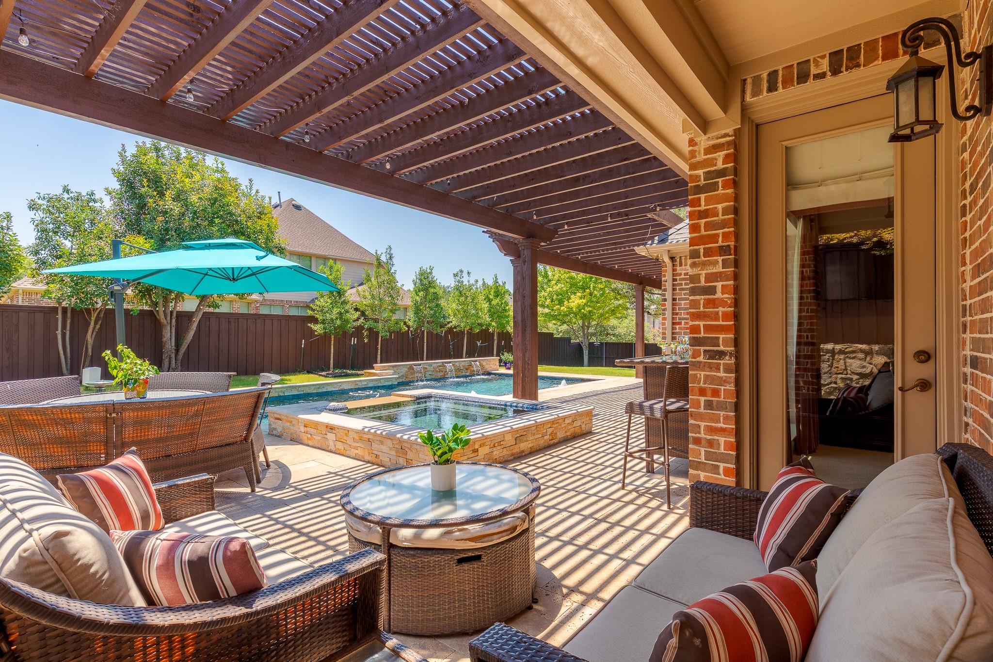 main property photo 23
