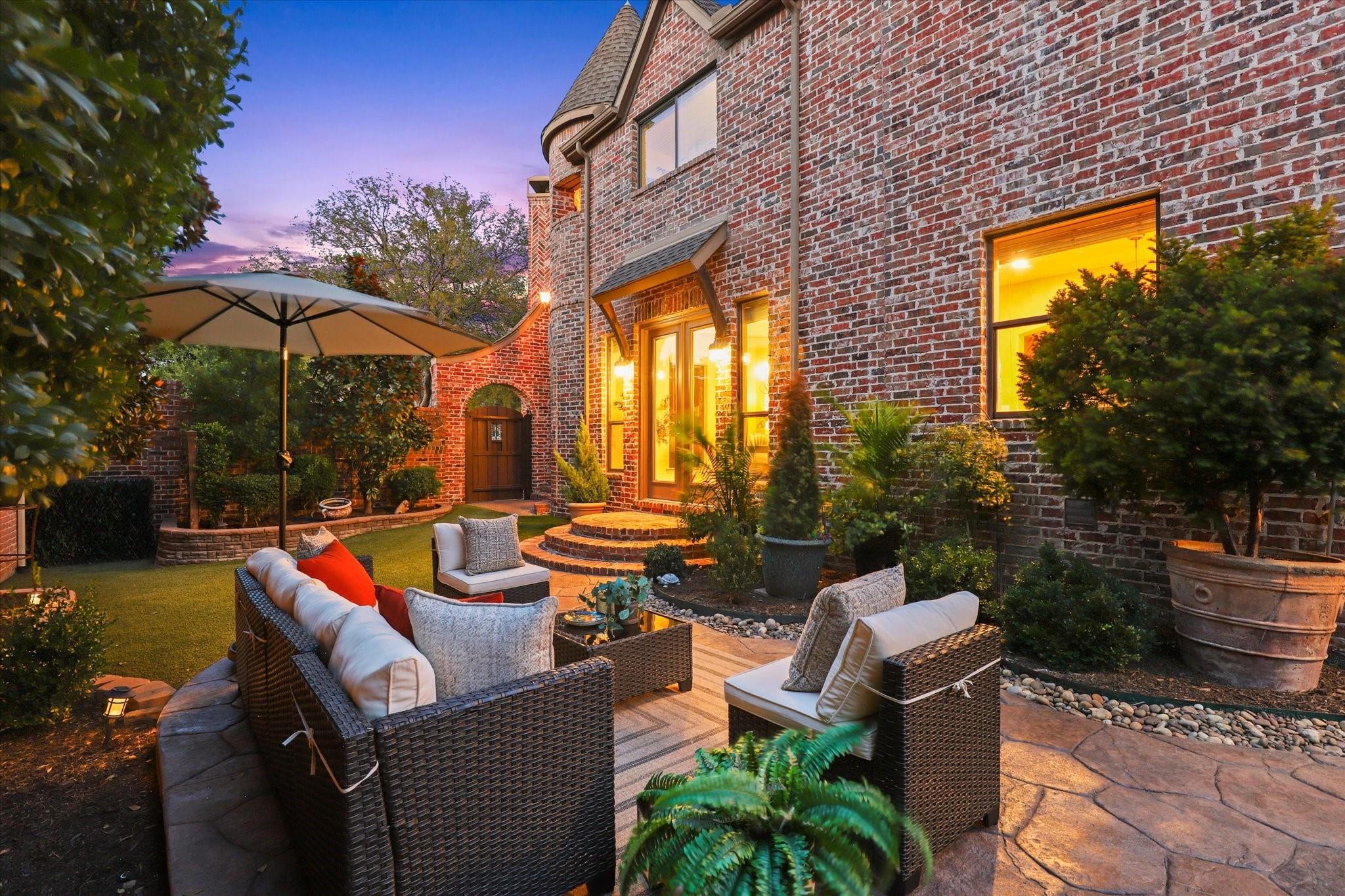 main property photo 8