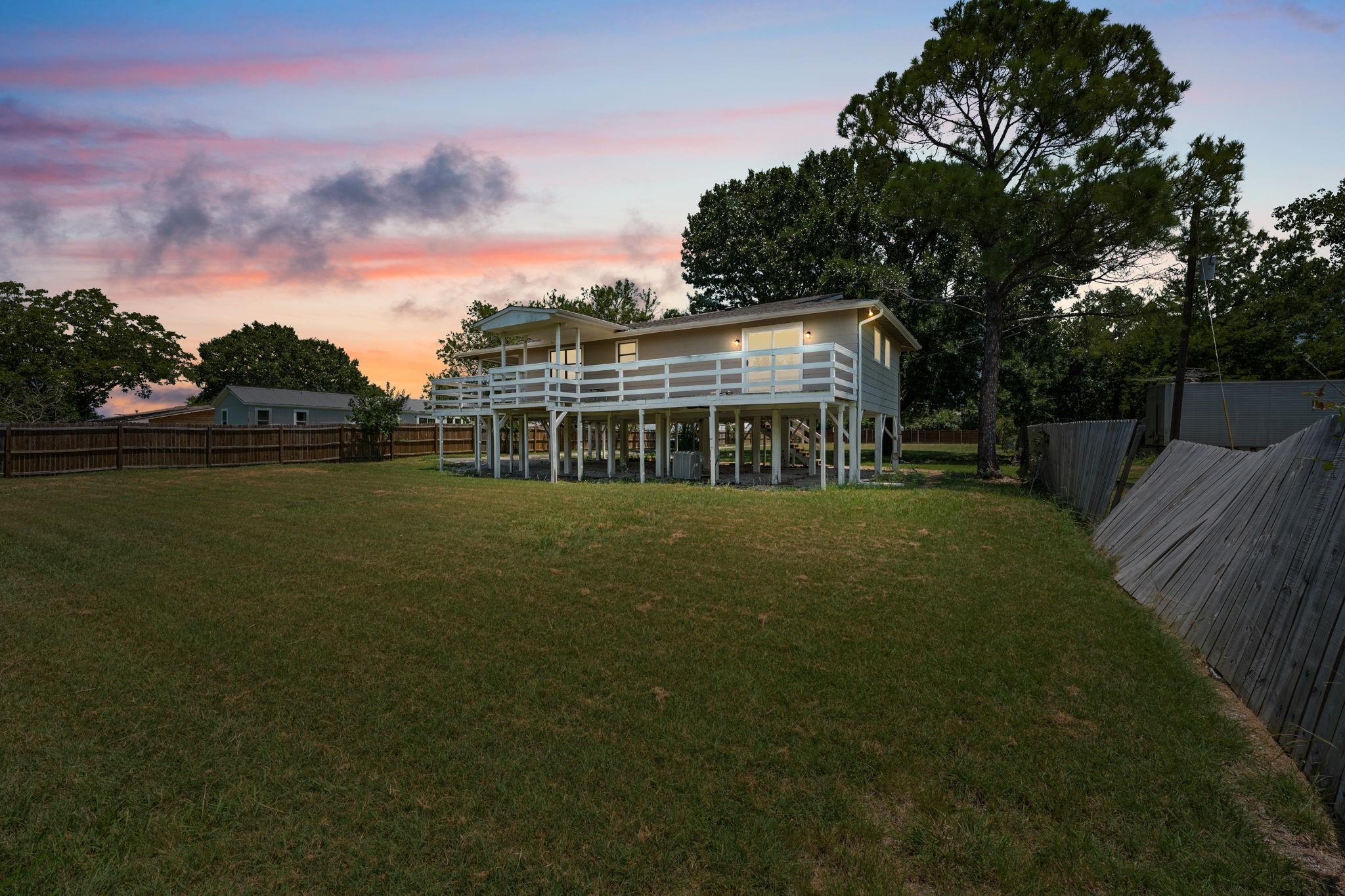 main property photo 27