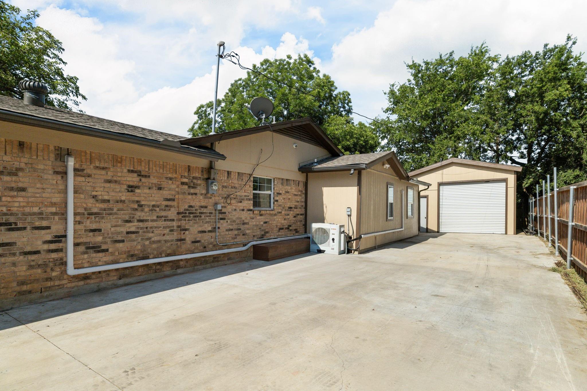 main property photo 31