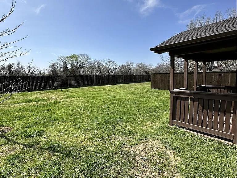main property photo 14