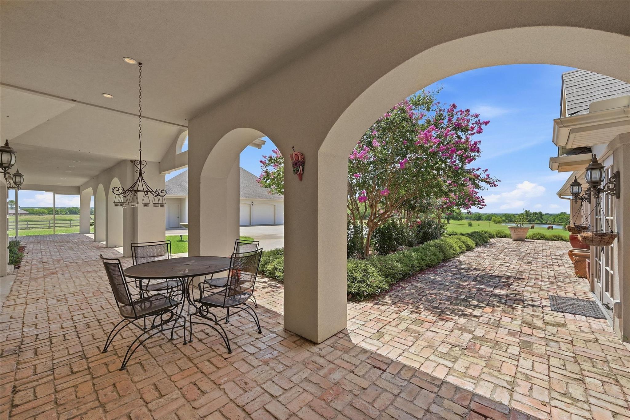 main property photo 29