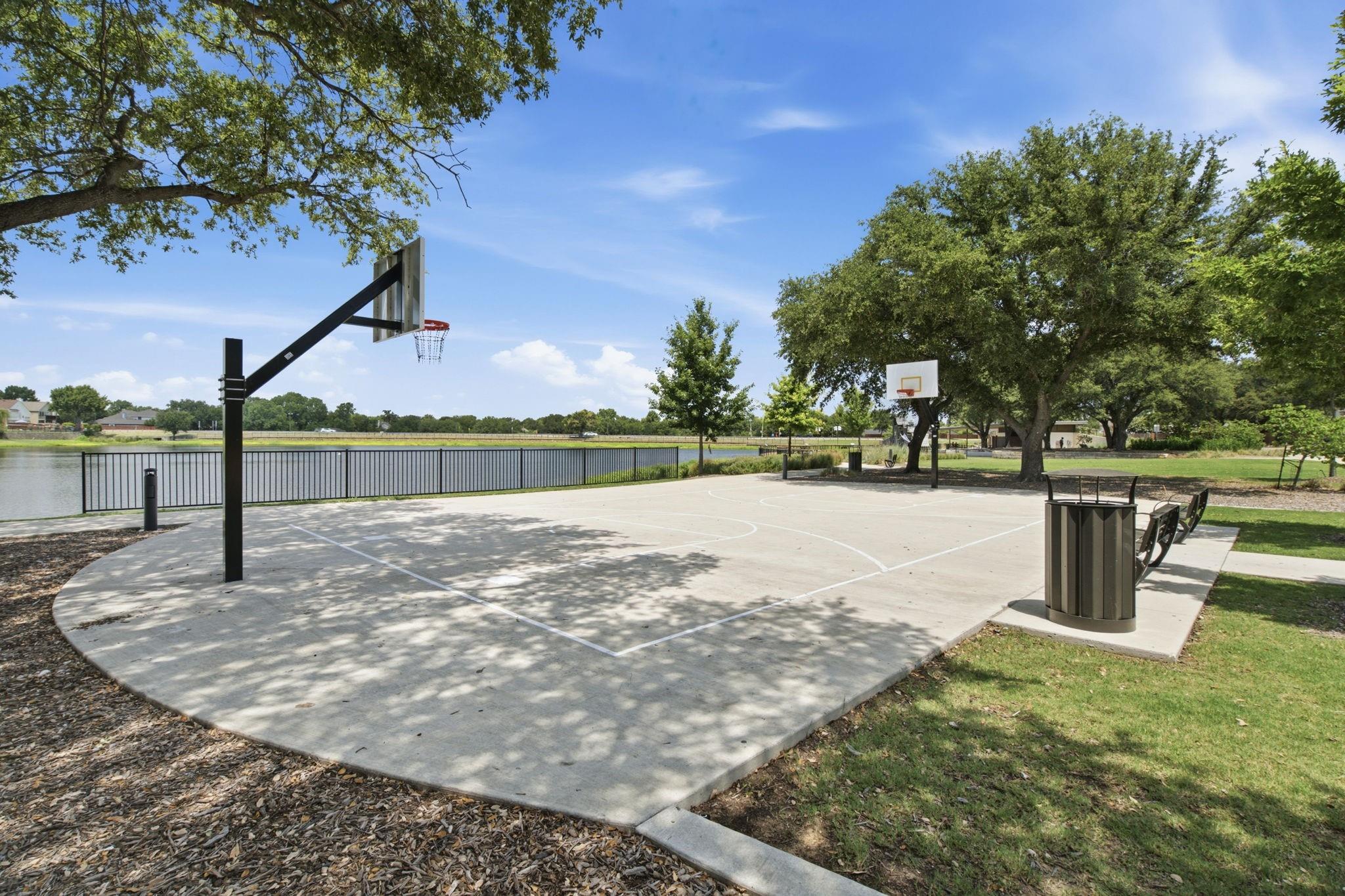 main property photo 20