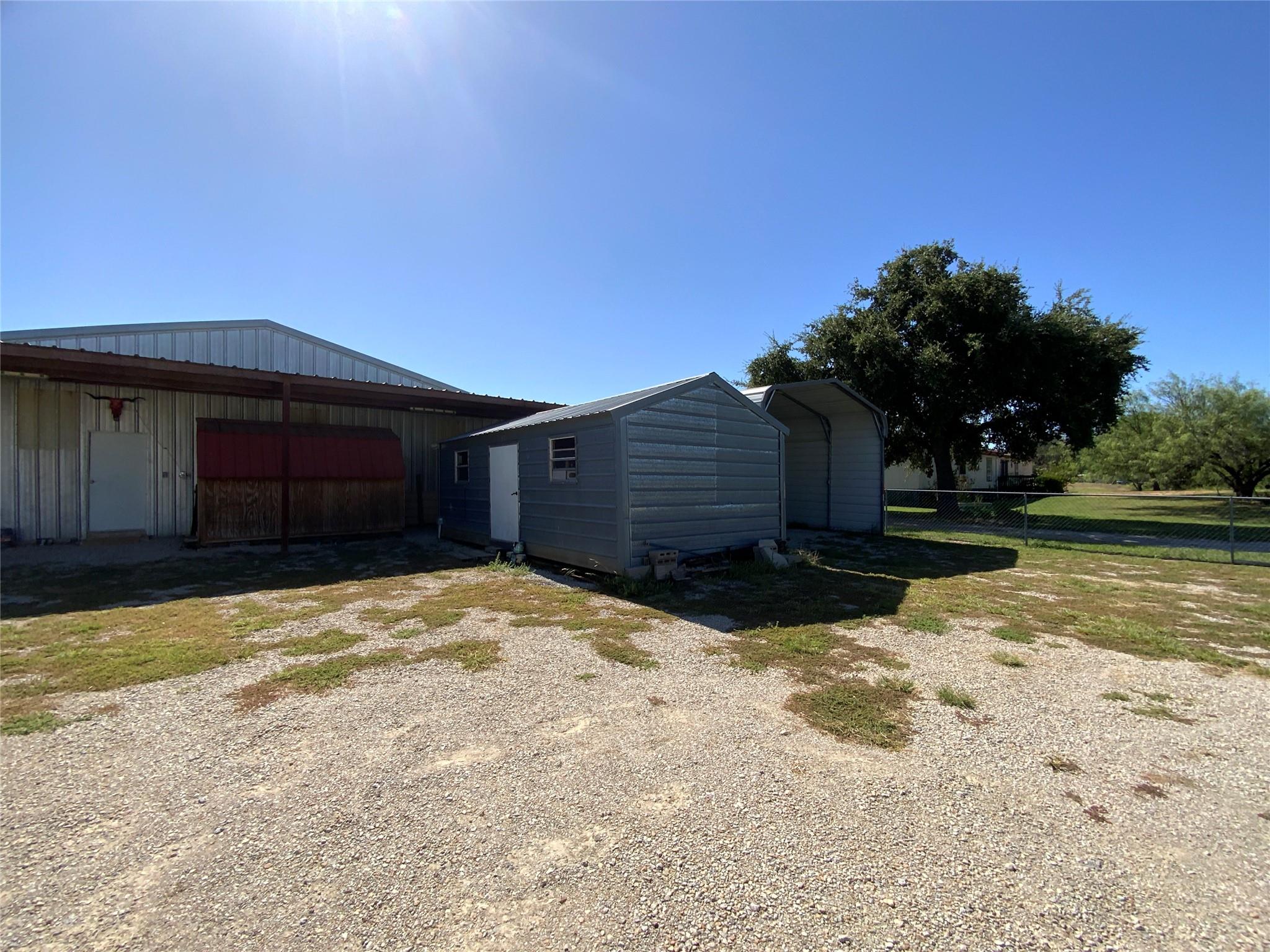 main property photo 24