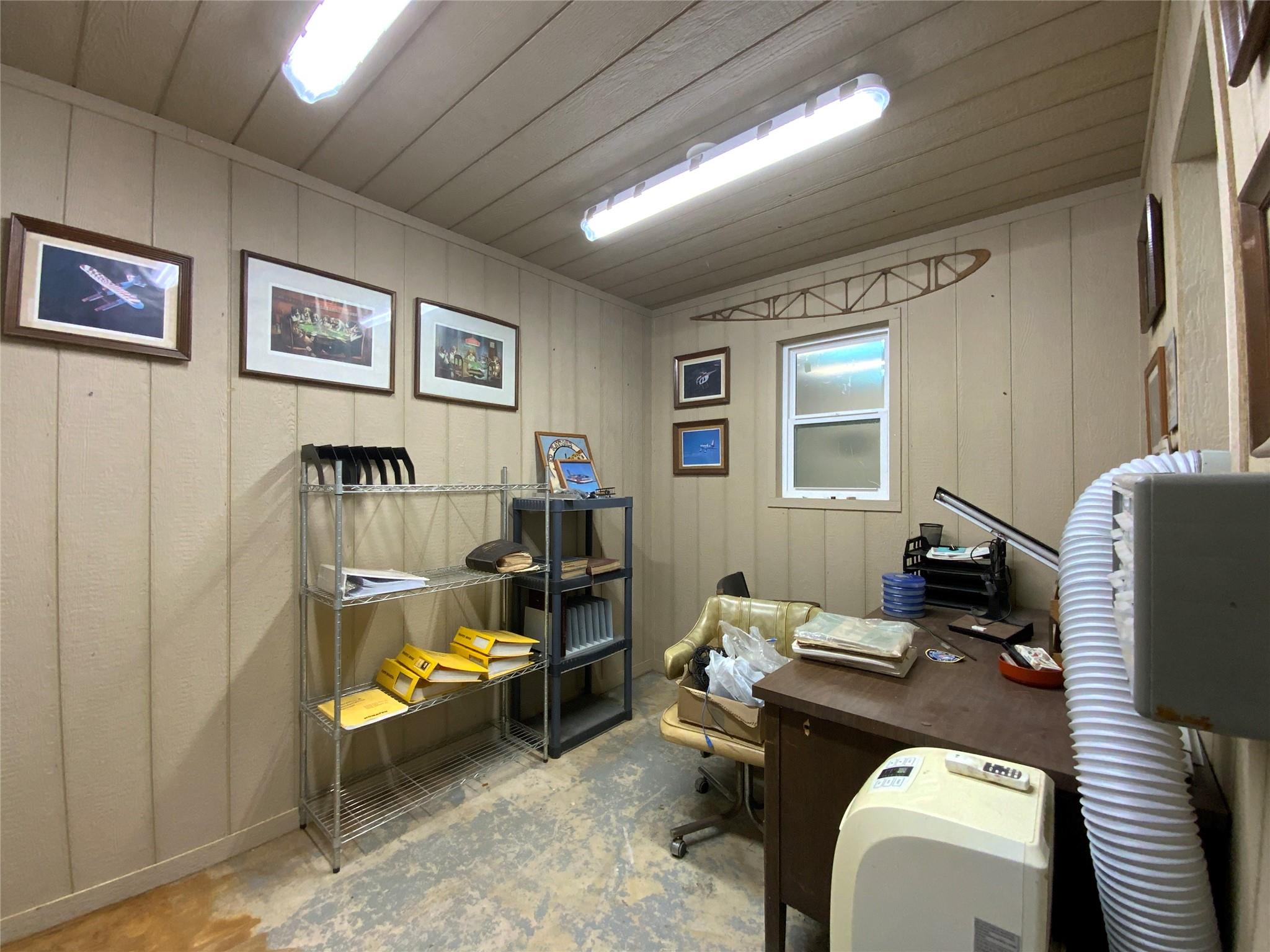 main property photo 29