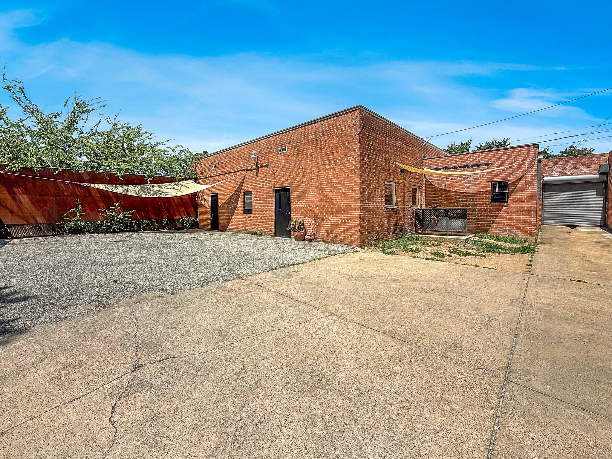 main property photo 20