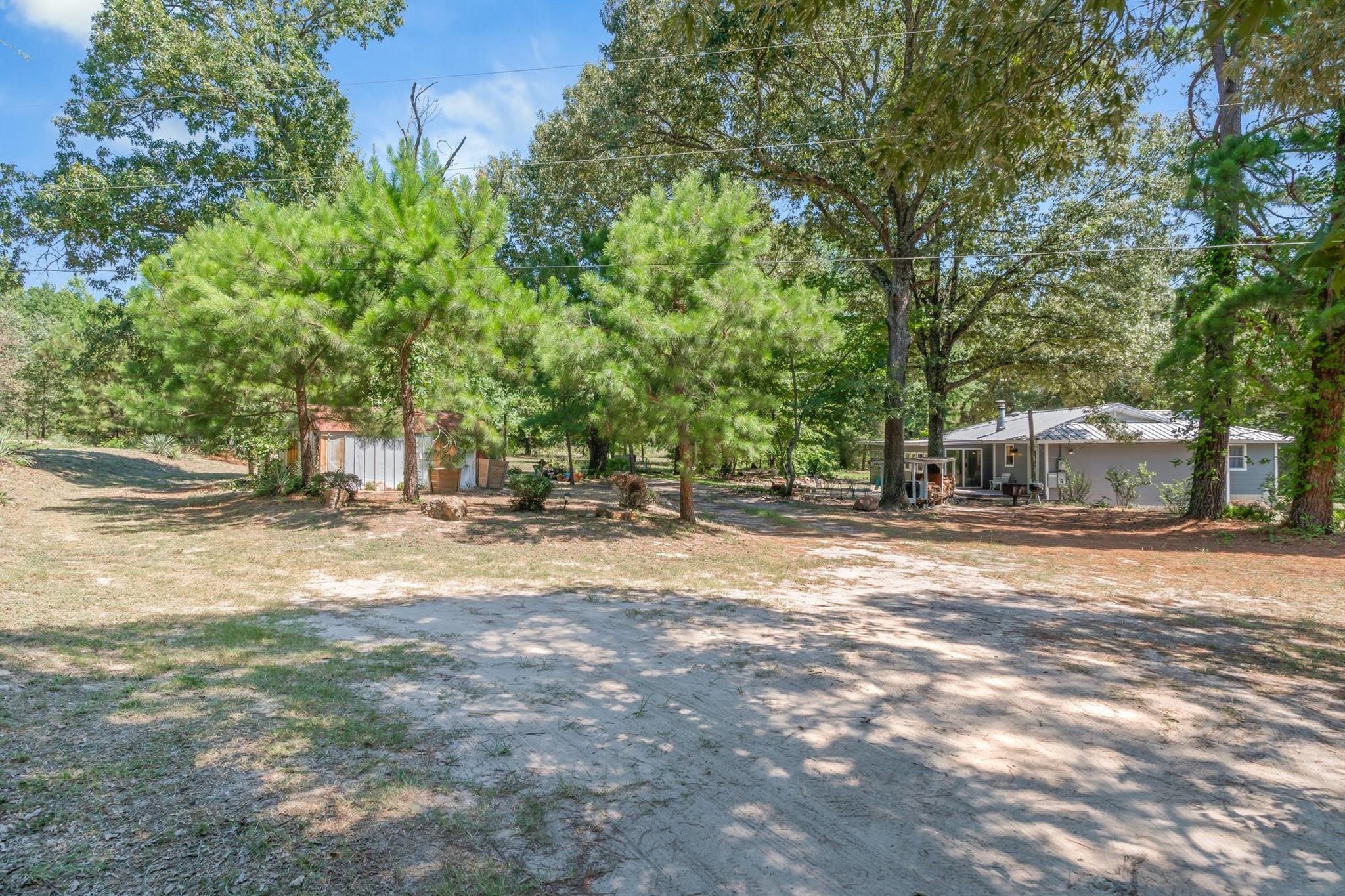 main property photo 32
