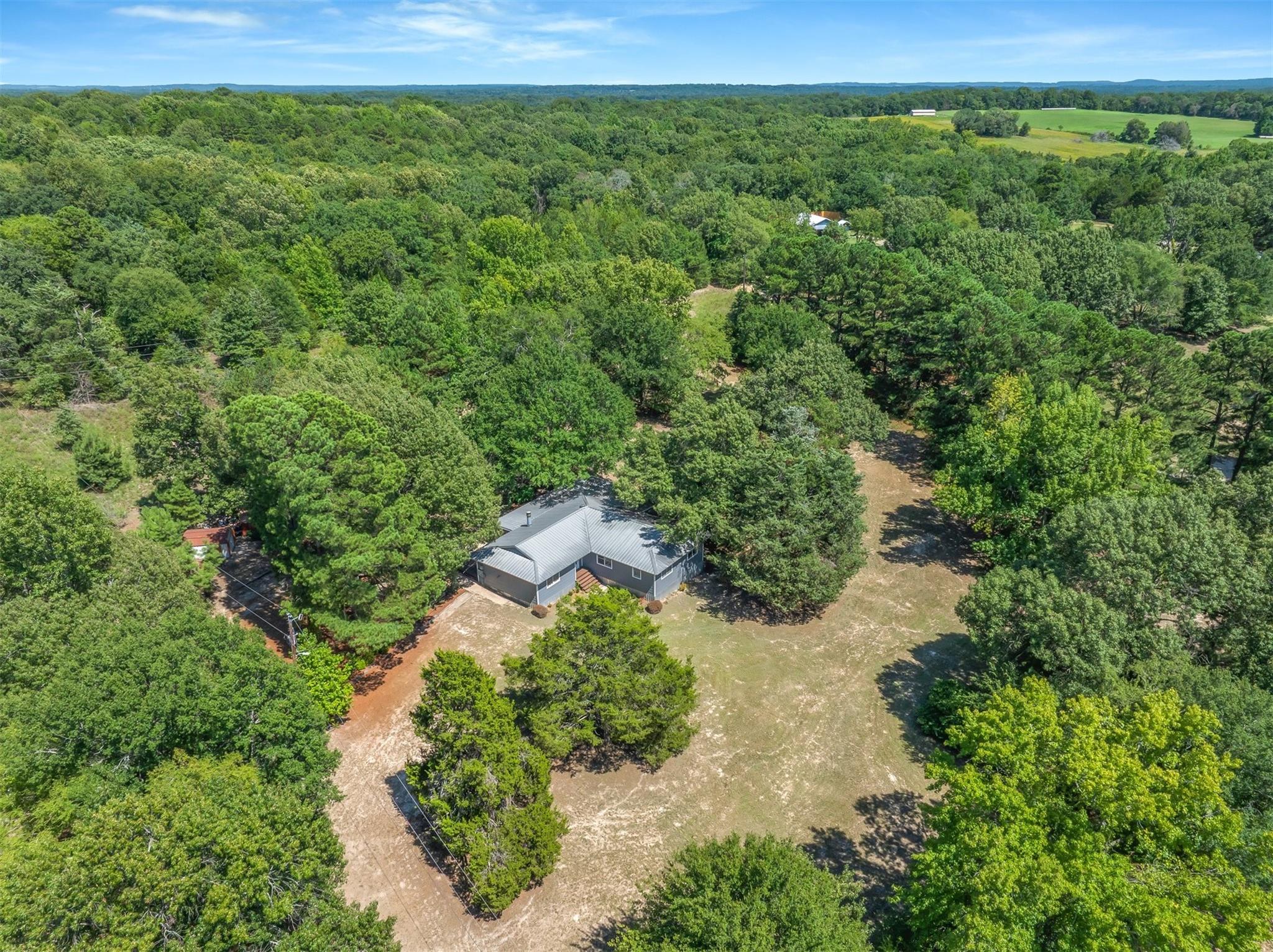 main property photo 37