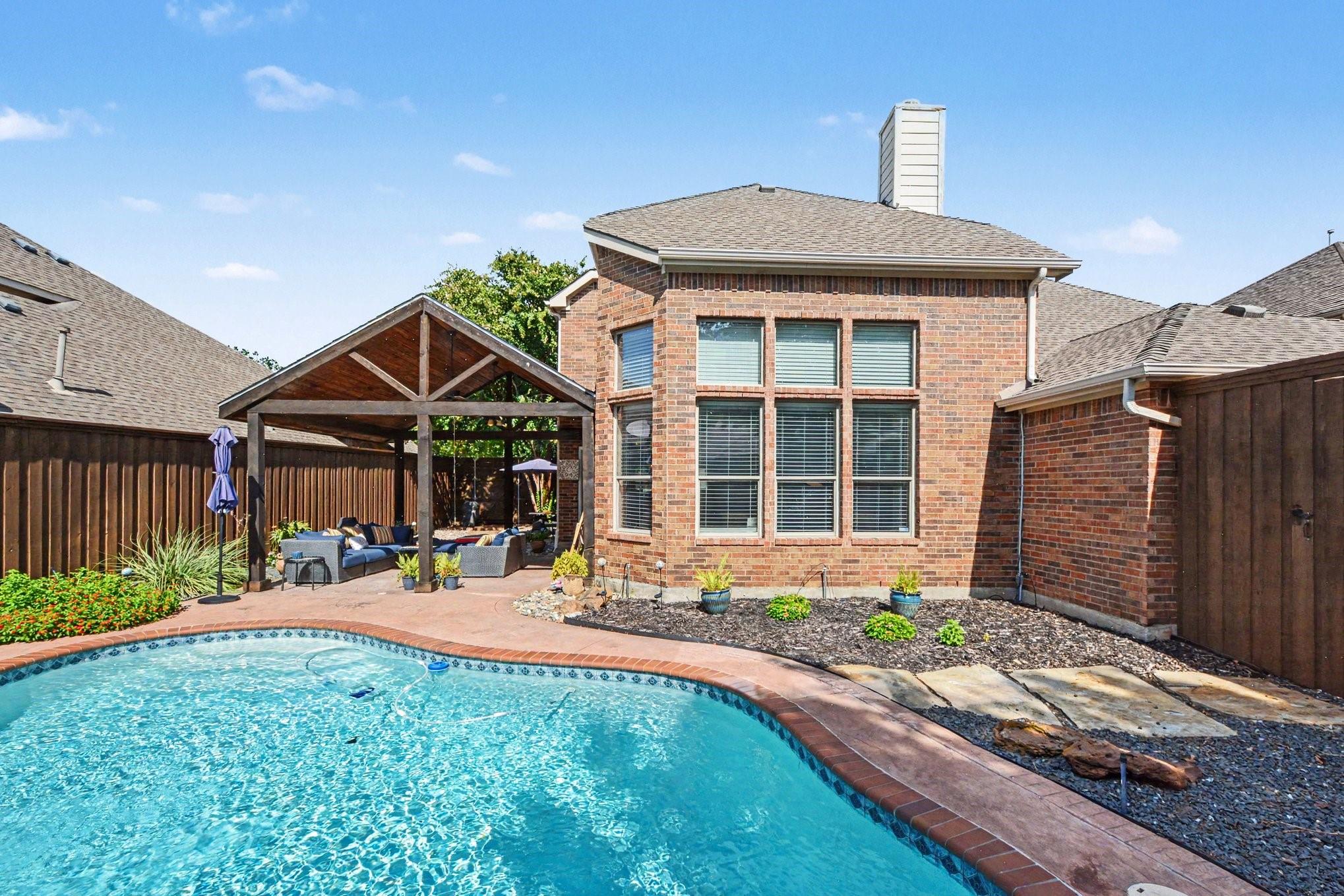 main property photo 34