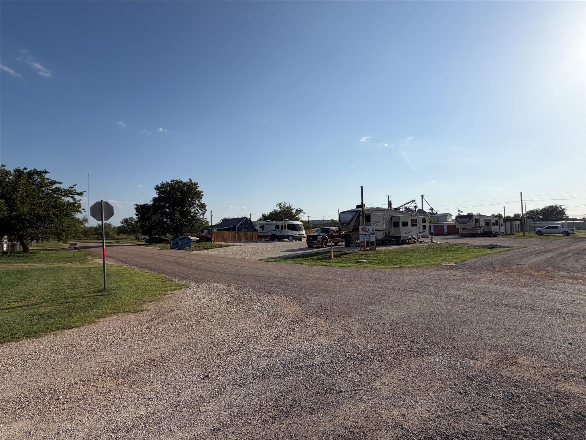 main property photo 14