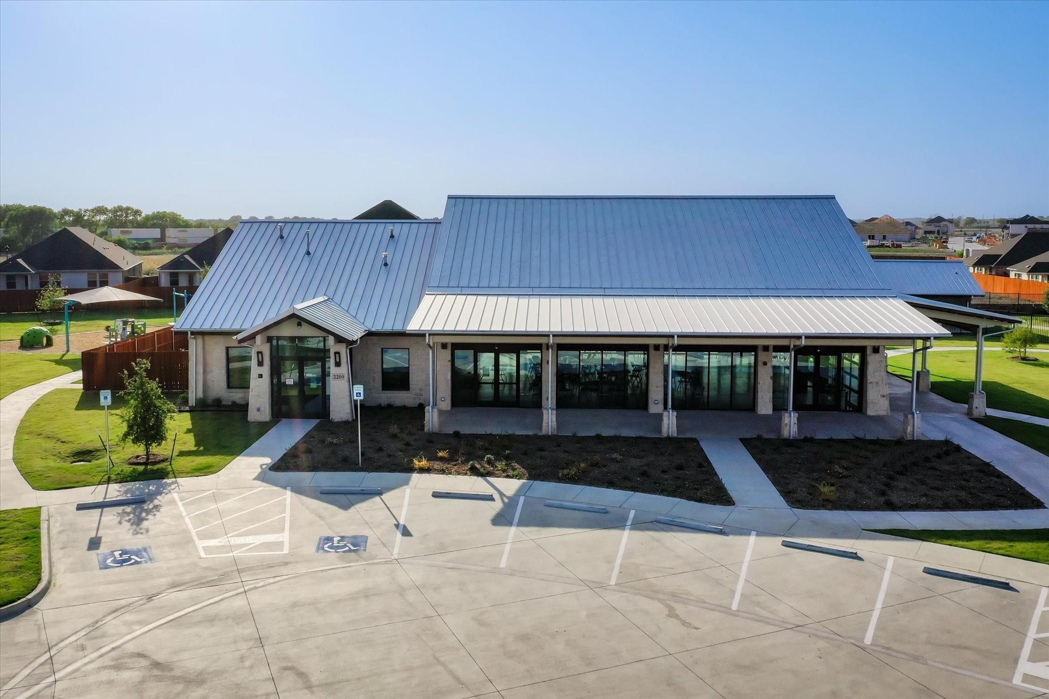 main property photo 34