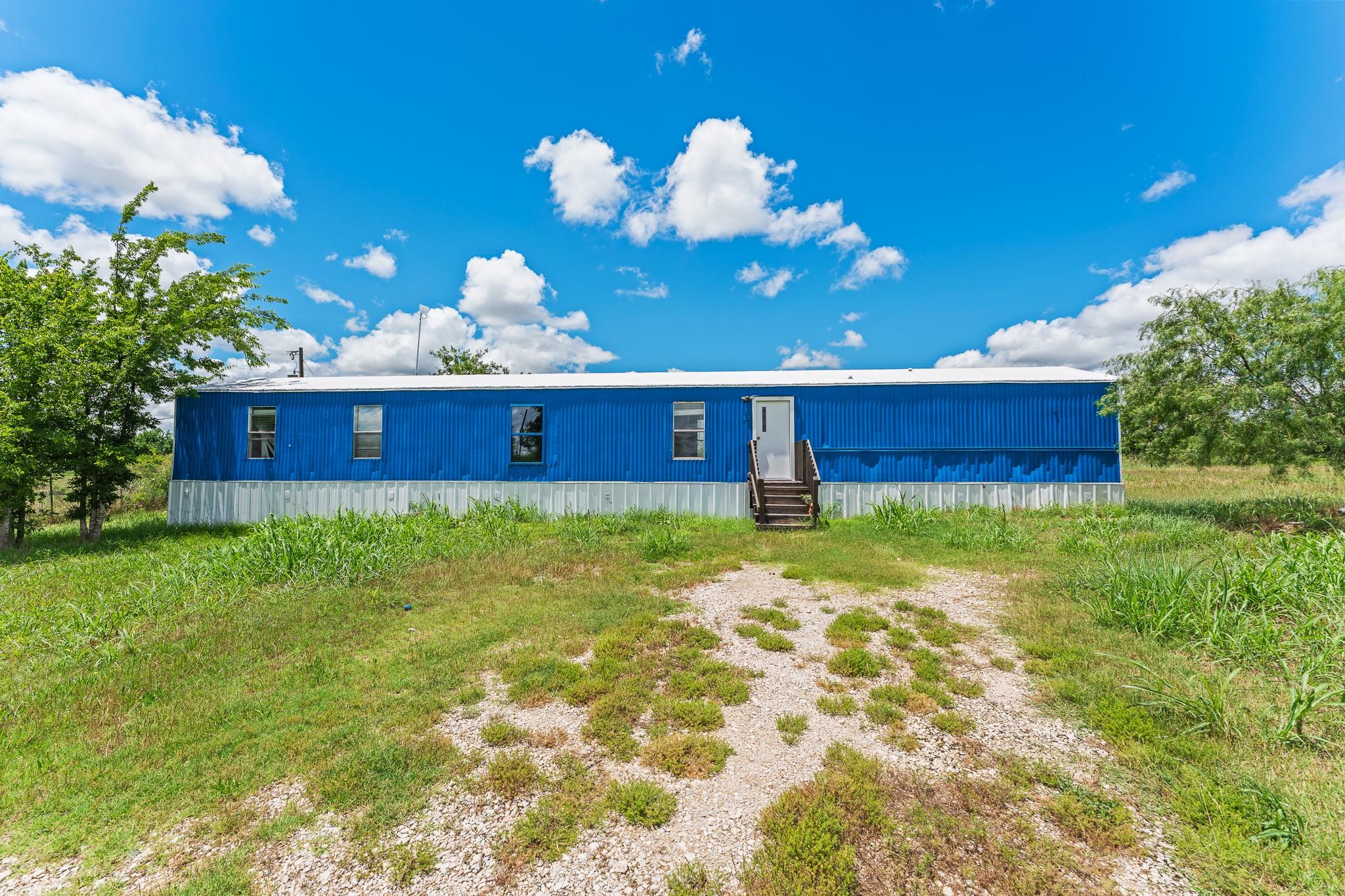 main property photo 6