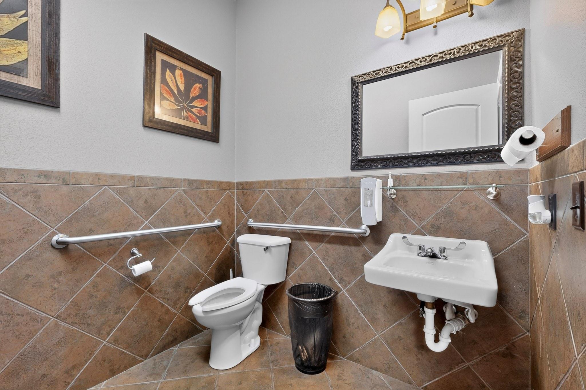 main property photo 24