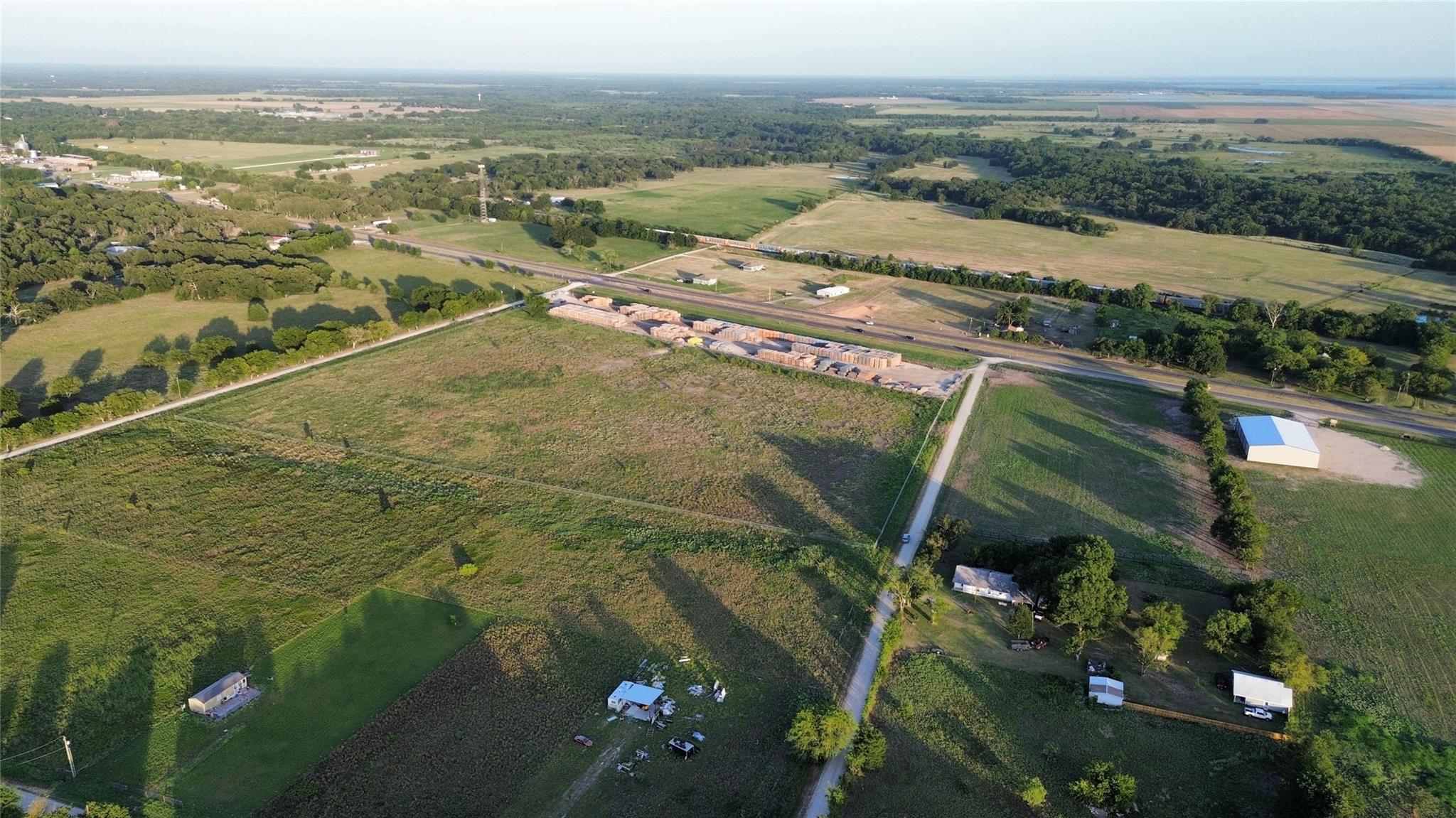 main property photo 13