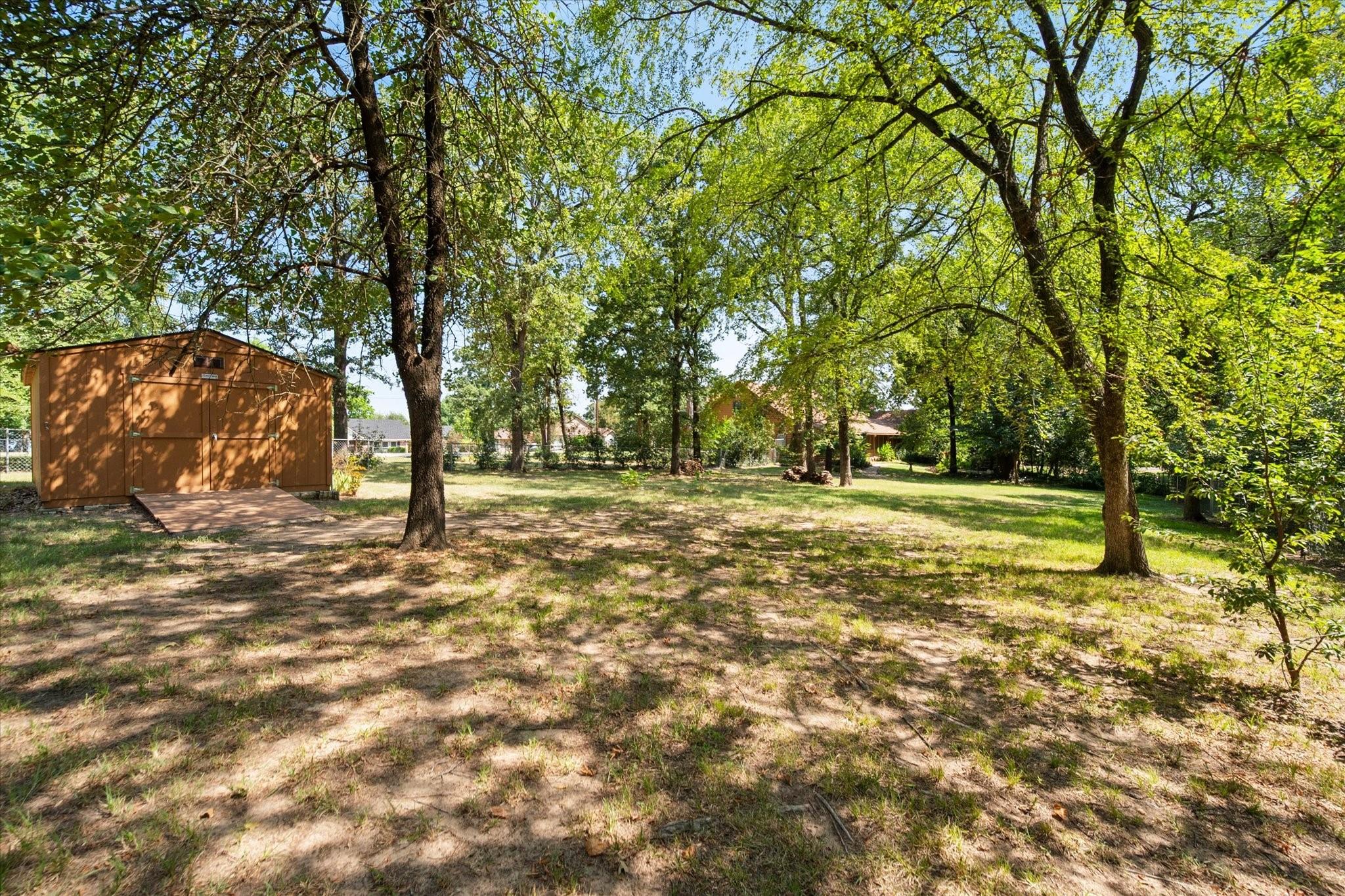 main property photo 37