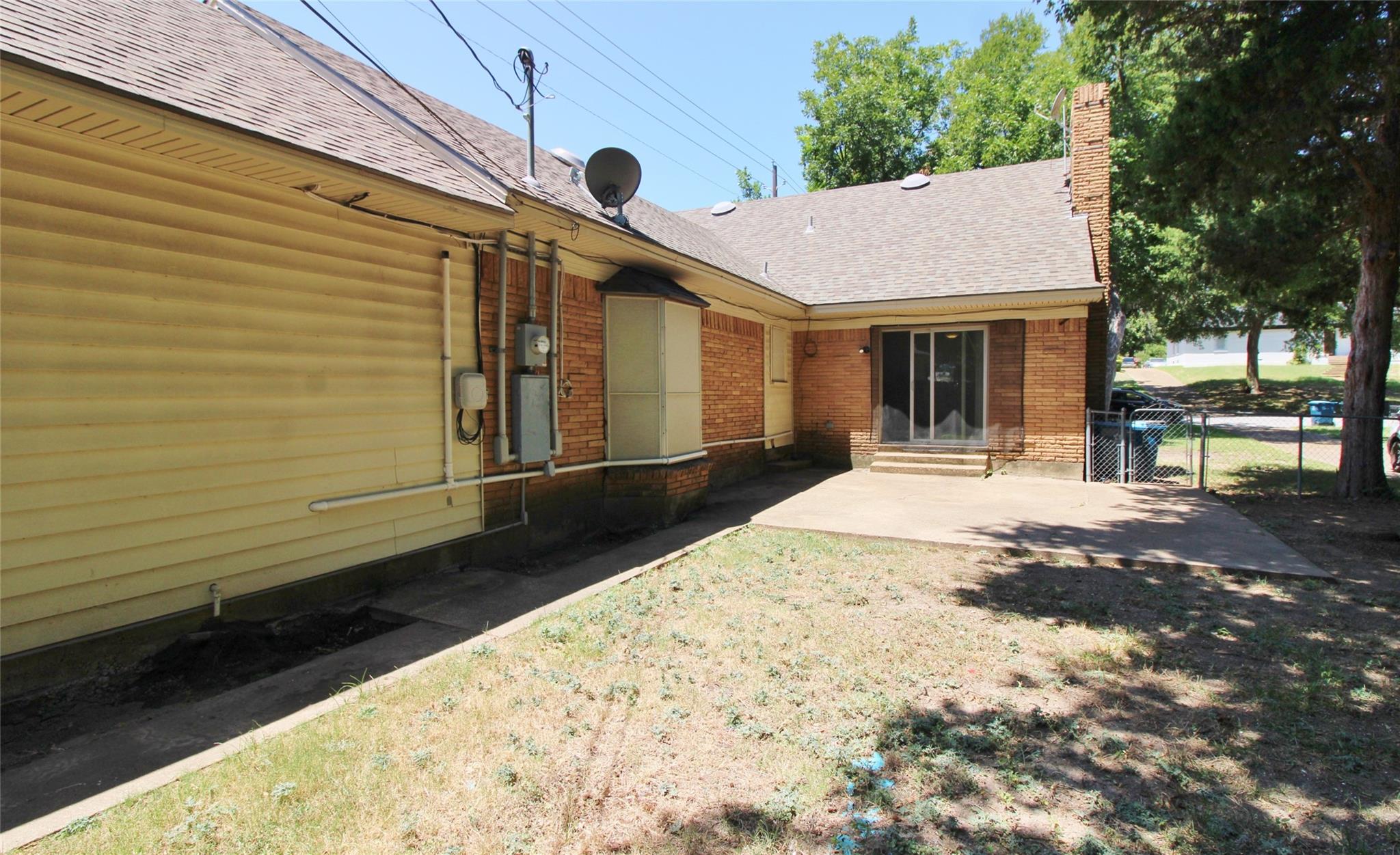 main property photo 18