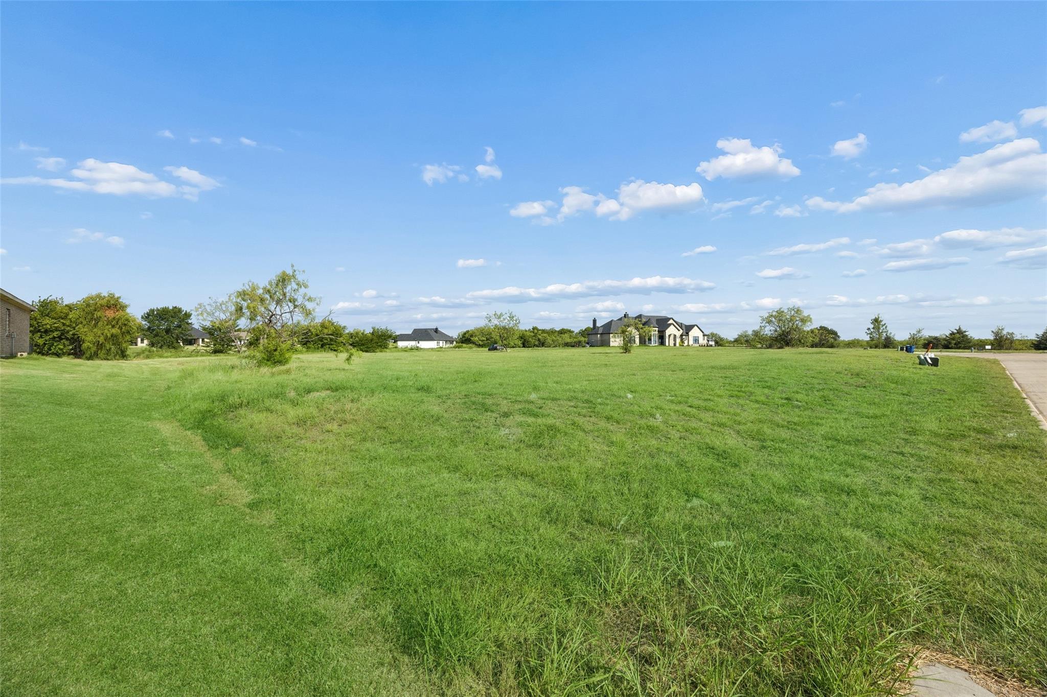main property photo 6