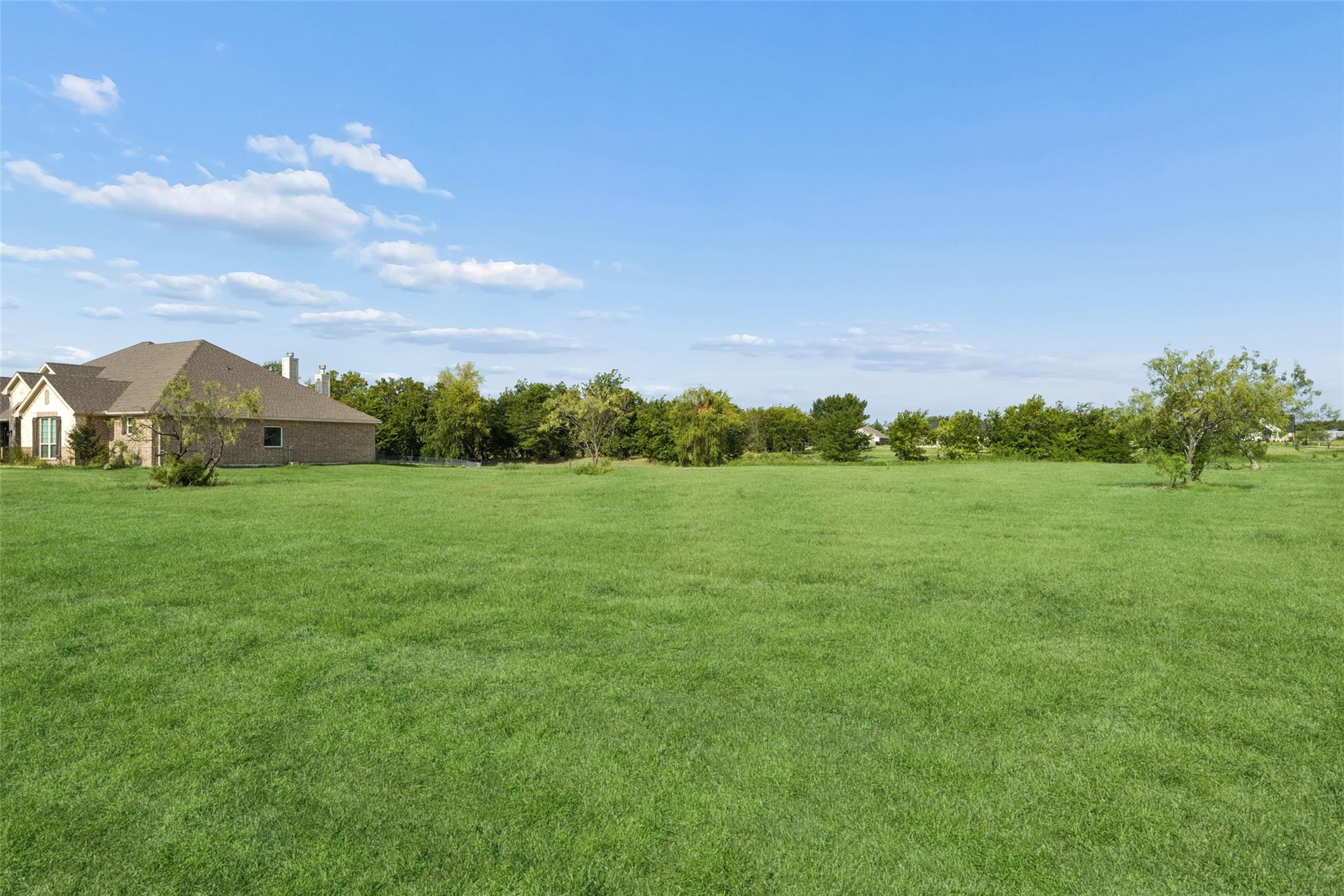 main property photo 9