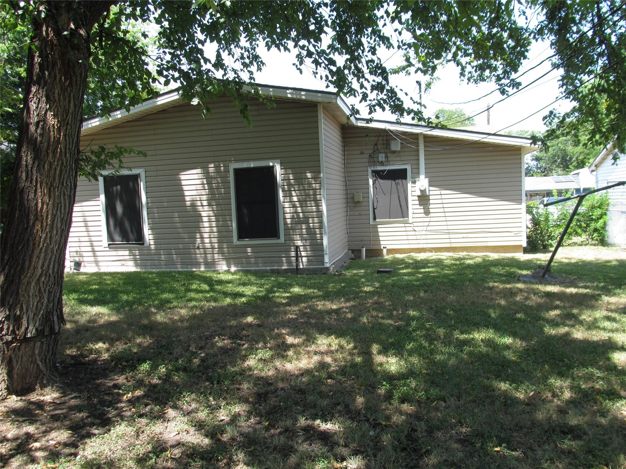 main property photo 33