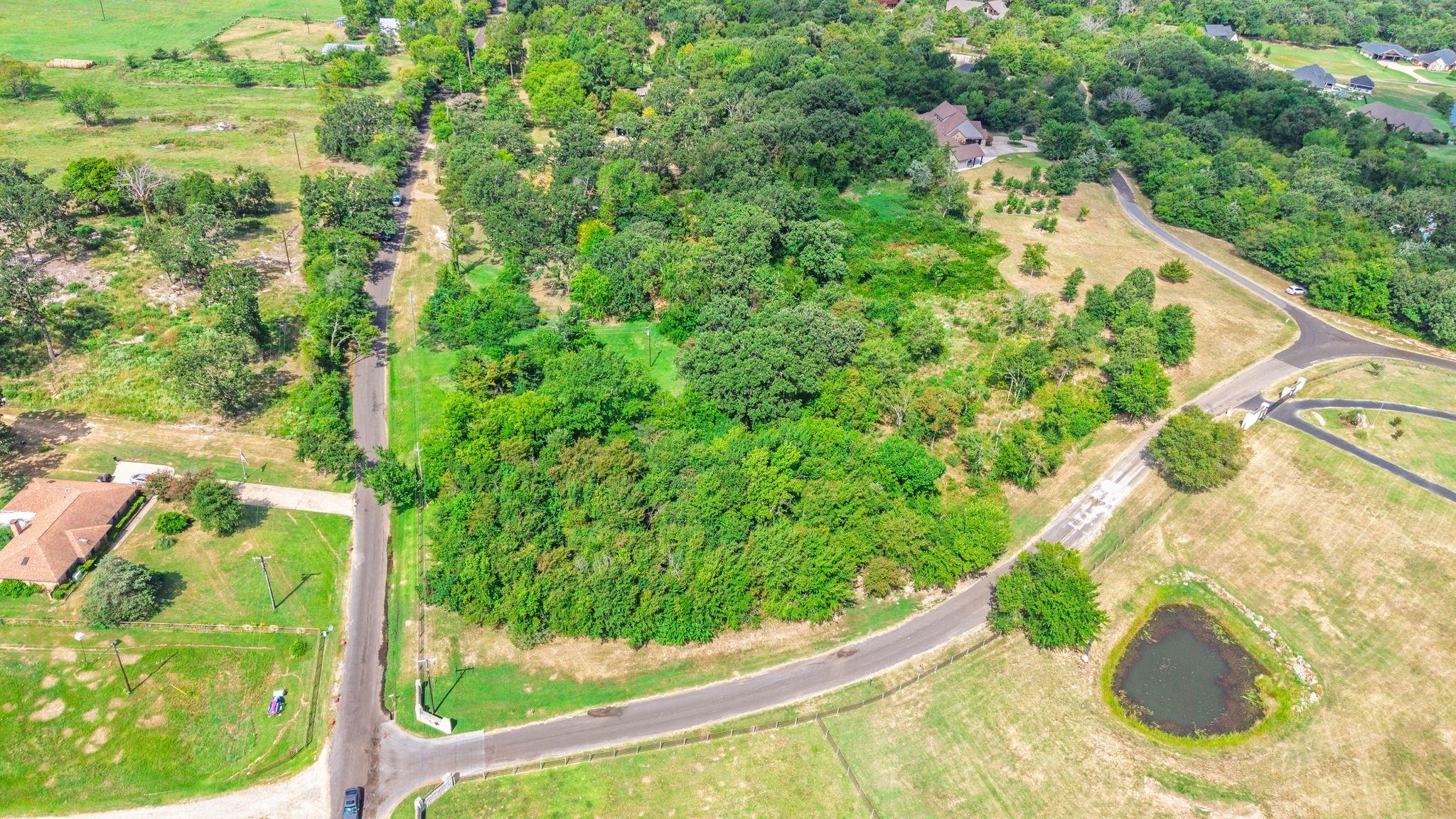 main property photo 15
