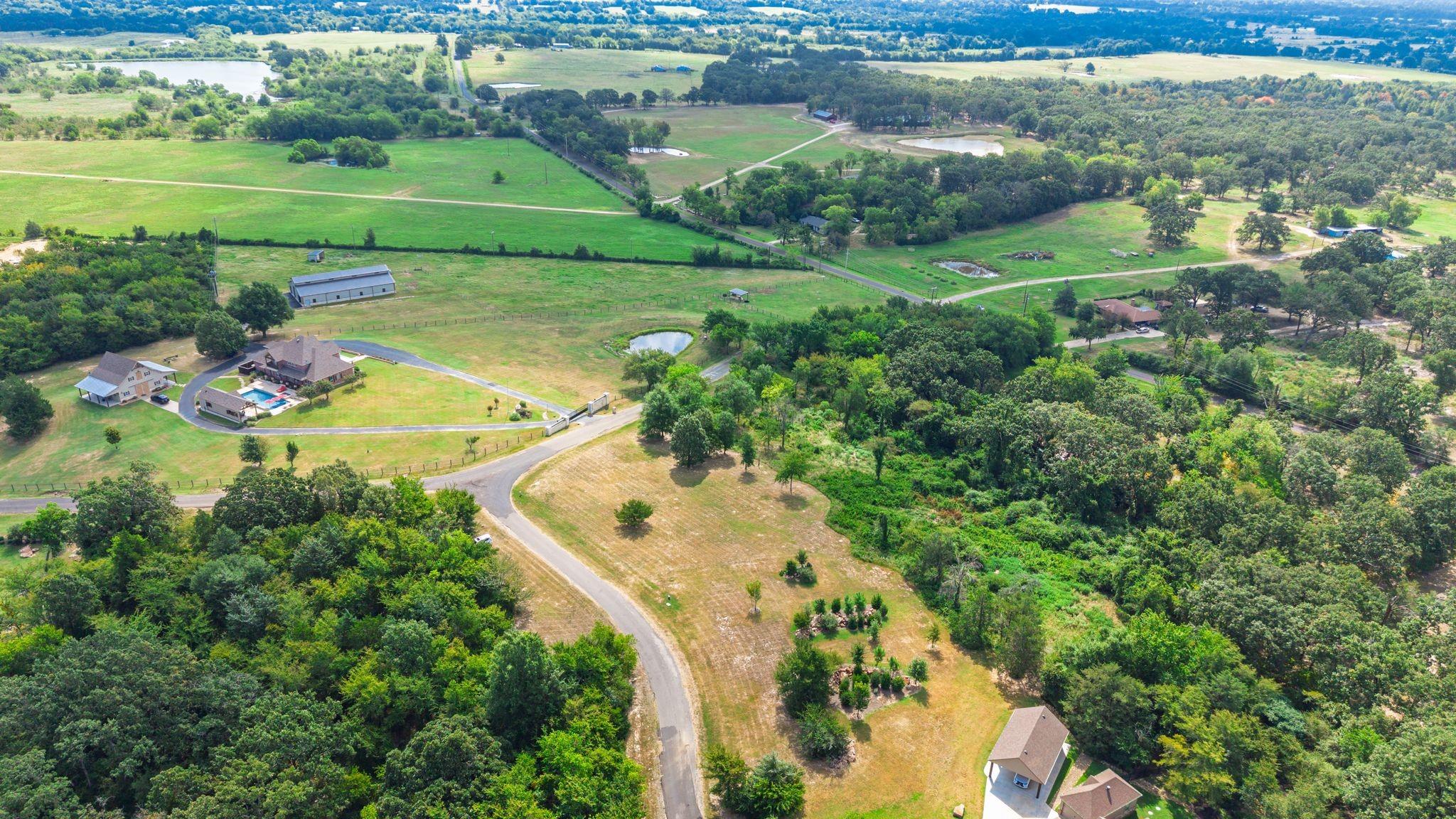 main property photo 4