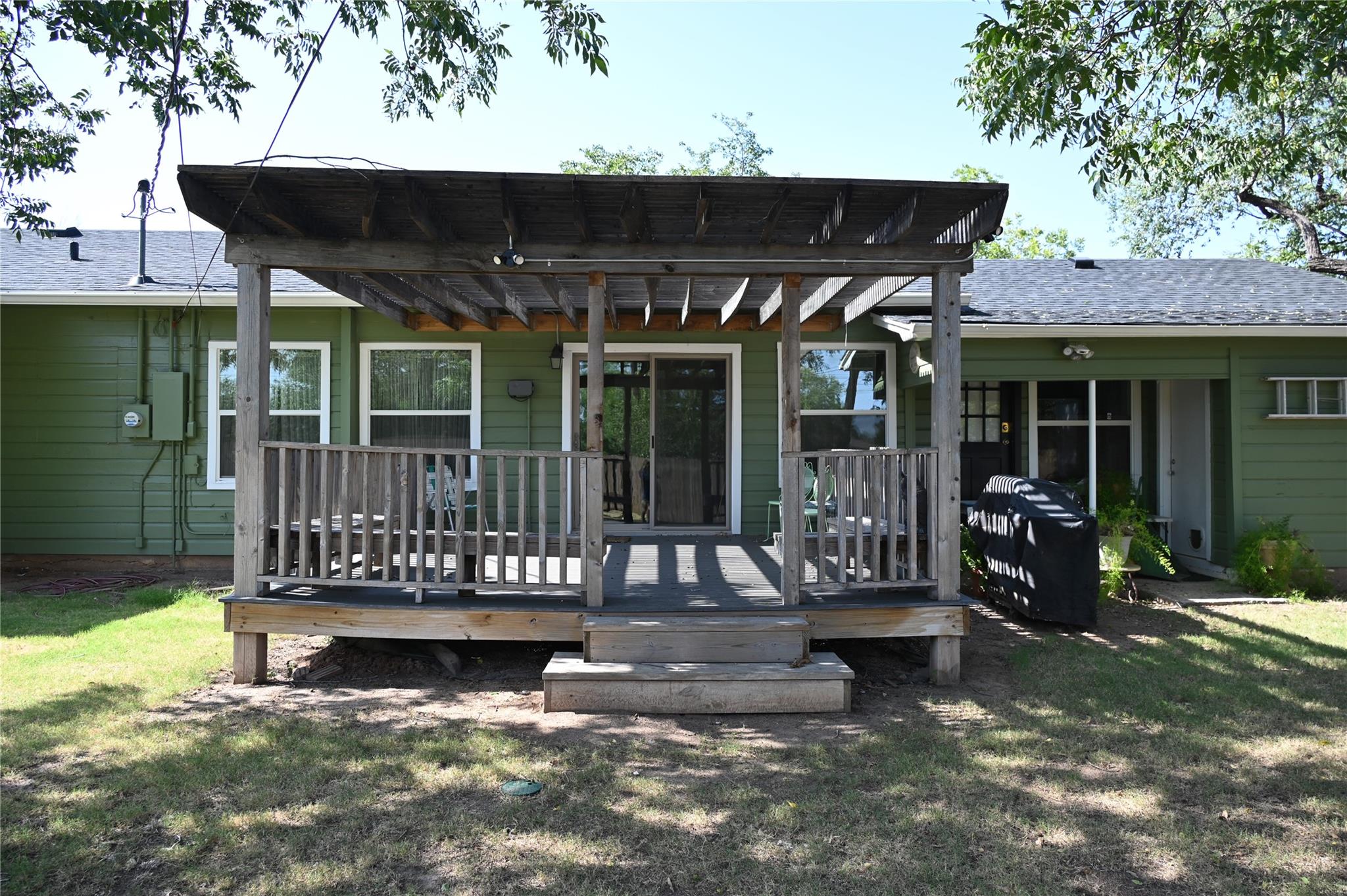 main property photo 22